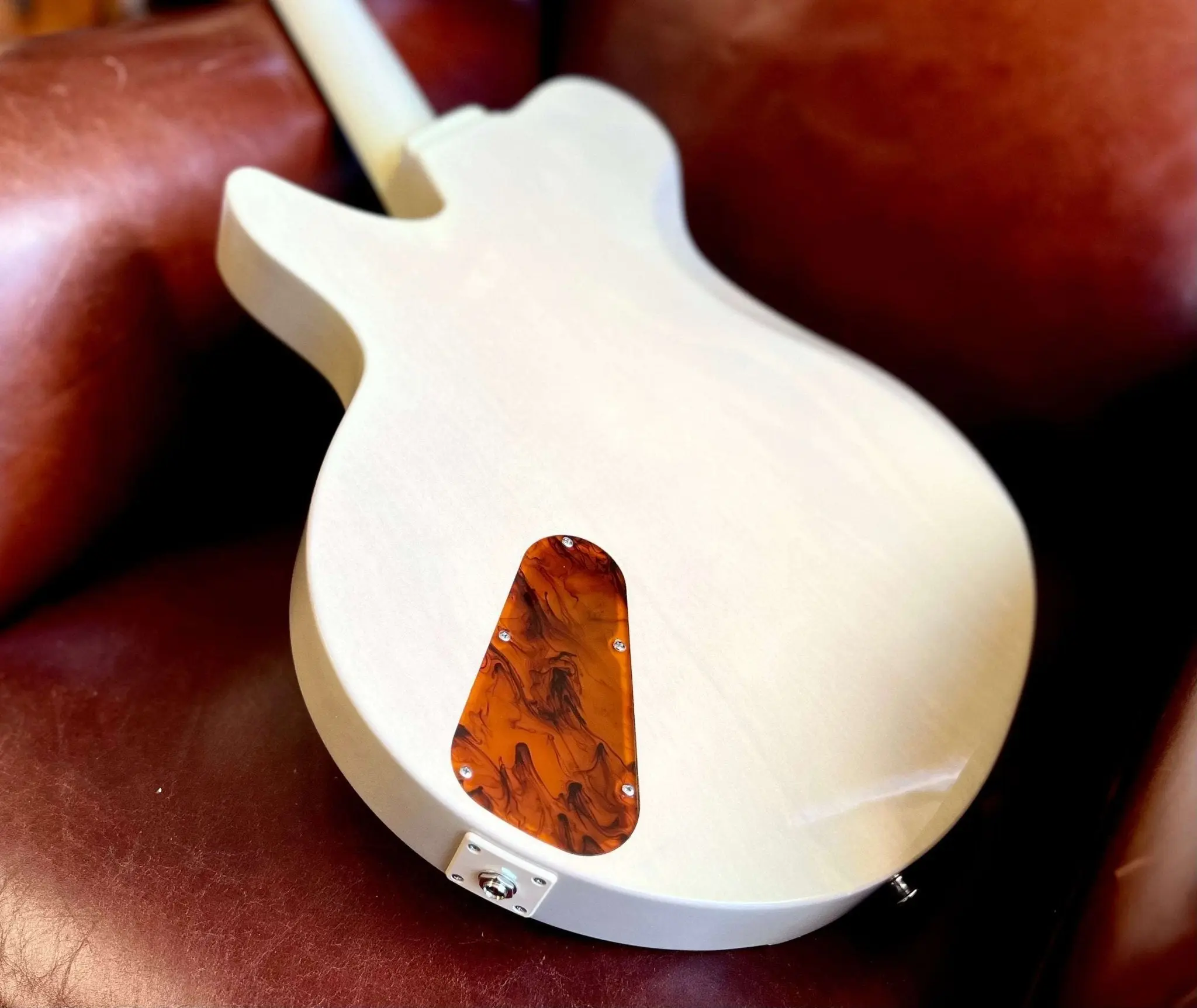 Eastman Juliet-PB Pomona Blonde  (Price inc. Custom Pro Setup Package) - Image 22