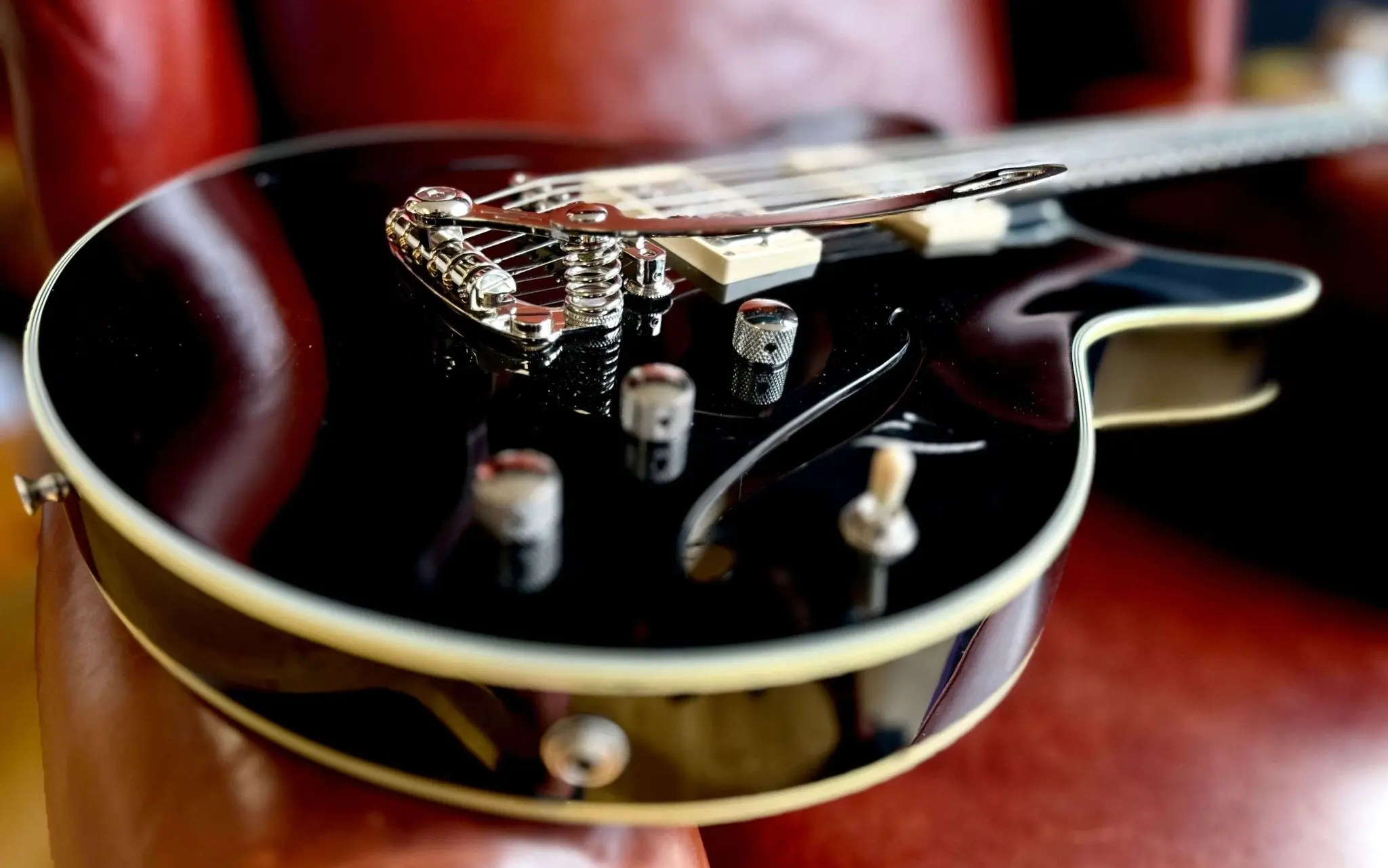 Eastman Romeo NYC, Electric guitar  (Price inc. Custom Pro Setup Package) - Image 7