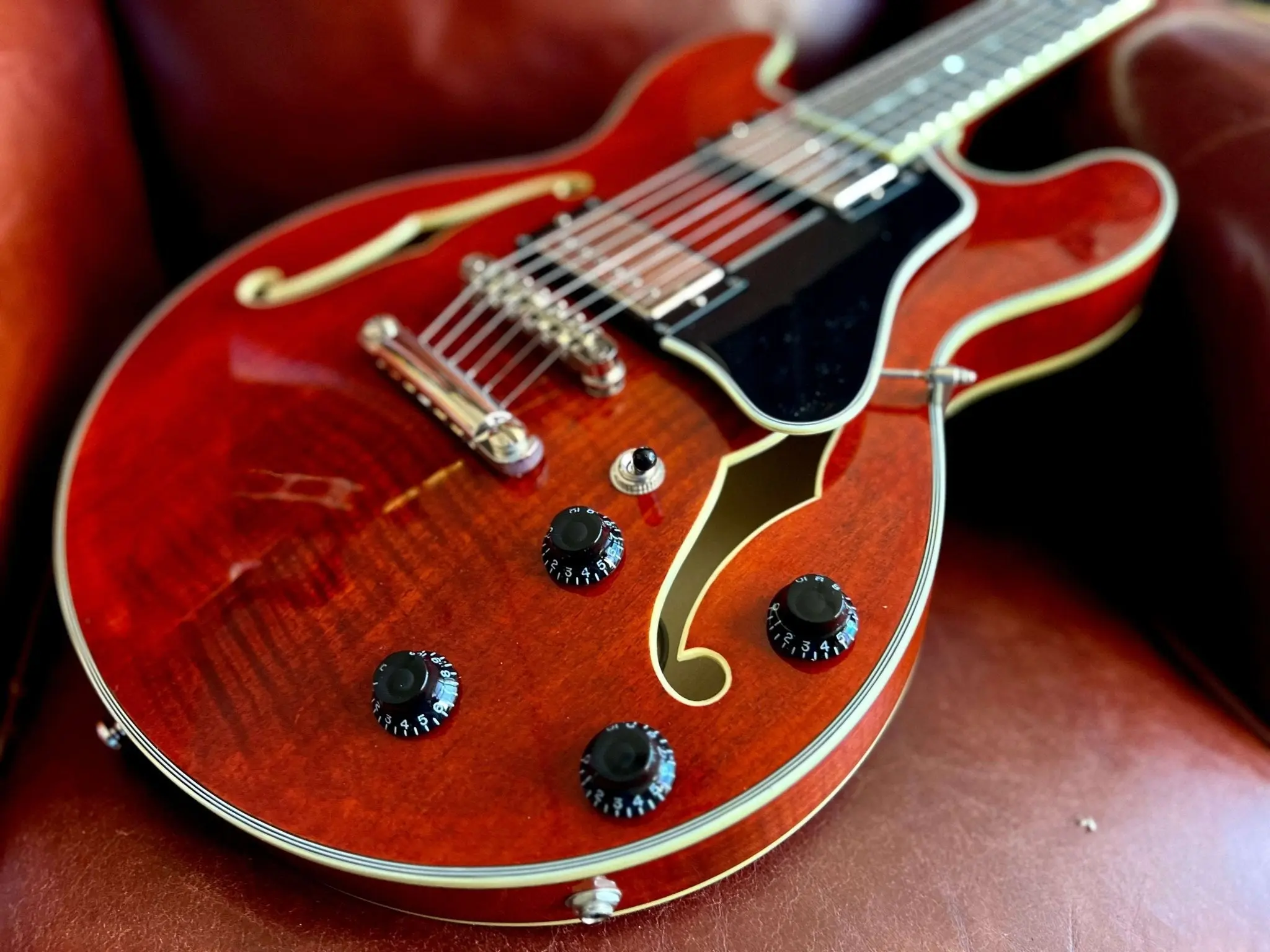 Eastman T484 Classic  (Price inc. Custom Pro Setup Package) - Image 10