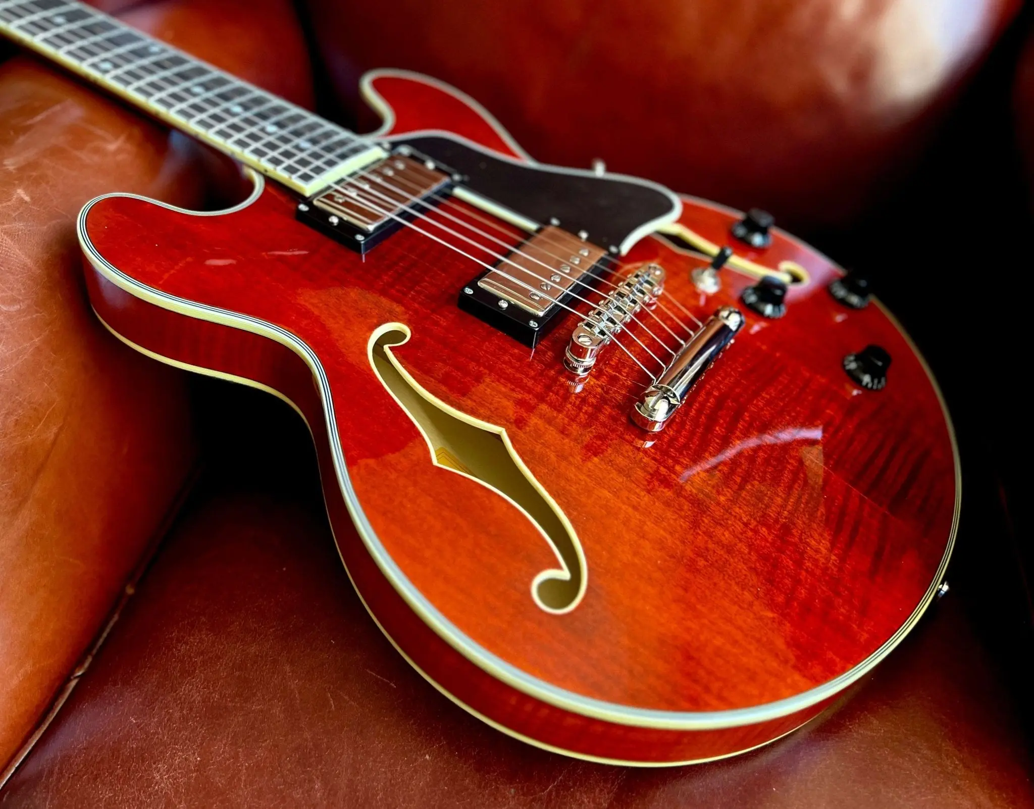 Eastman T484 Classic  (Price inc. Custom Pro Setup Package) - Image 3