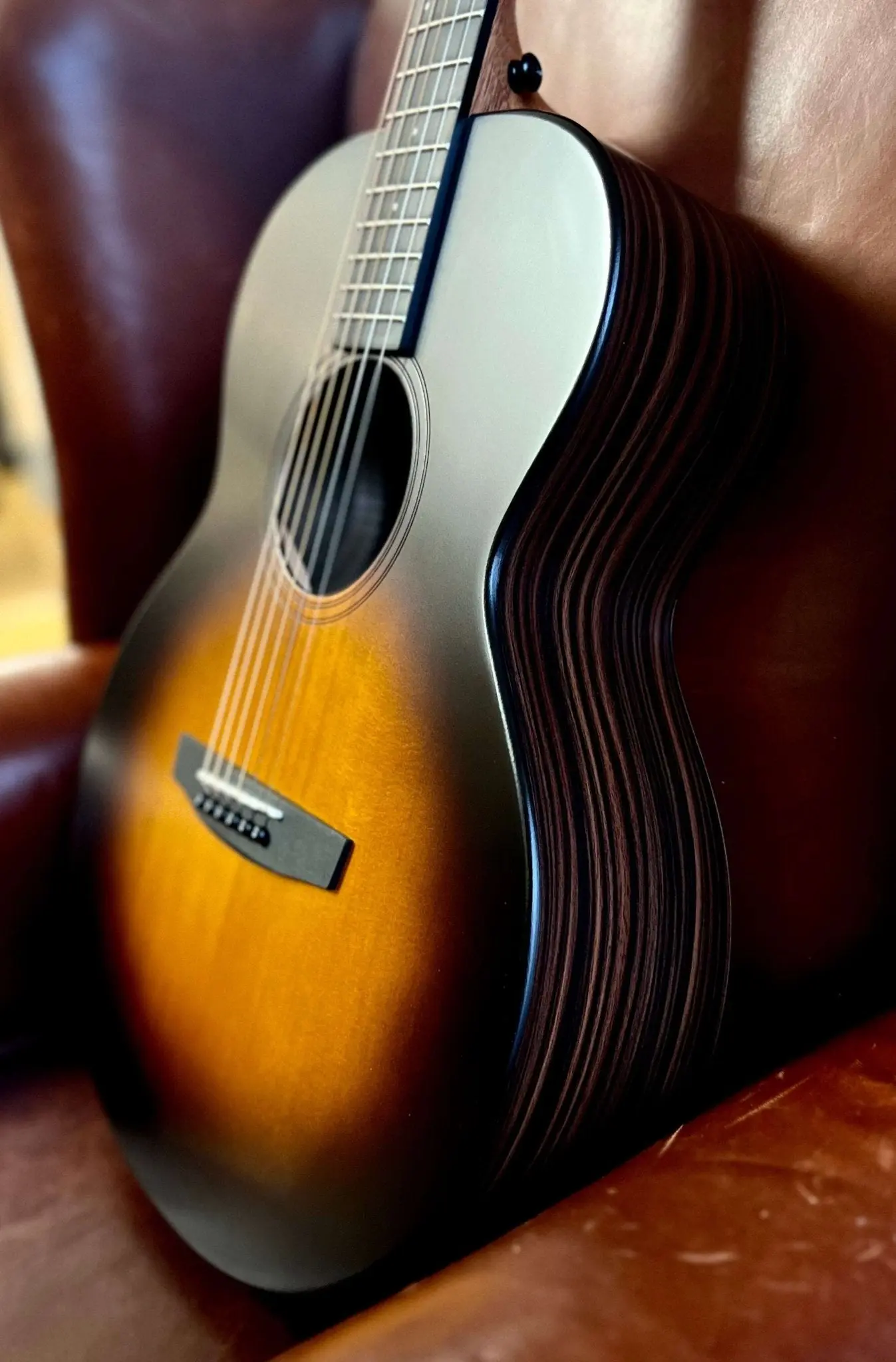 Enya EA-X1 PRO Sunbrust,41" Solid Spruce with Rosewood HPL Guitar+ Gig Bag+Accessories(String+Capo+ Pick+Strap+Wrench+ Cleaning Cloth) w' £225 Custom Pro Setup Package Included - Image 12