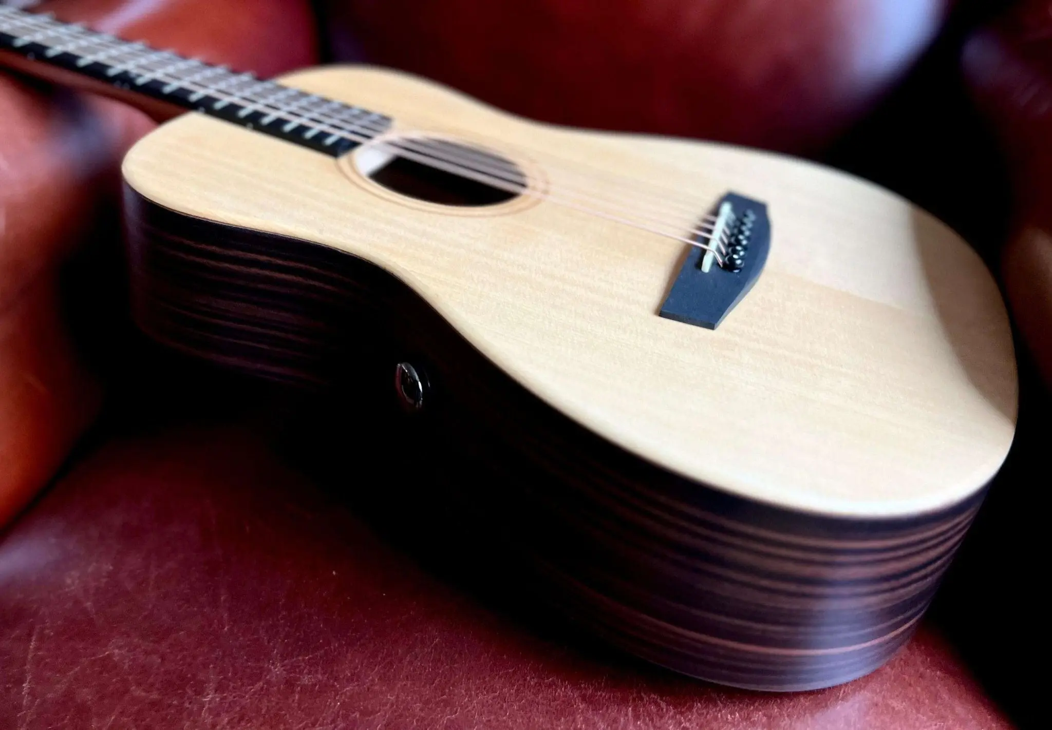 Enya EBX1 Pro EQ Spruce 1/2 Size 34" Electro Acoustic Travel / Childrens Guitar - Image 16