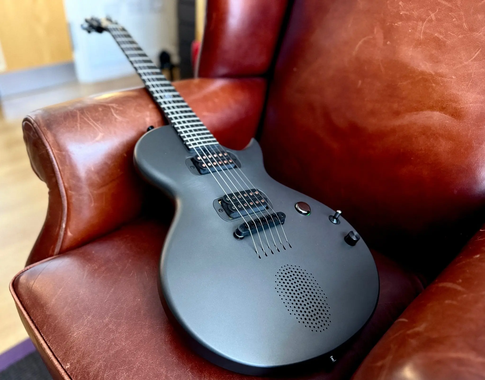 Enya Nova Go Sonic Black, Electric Guitar (Guitar with case and accessories) - Image 13
