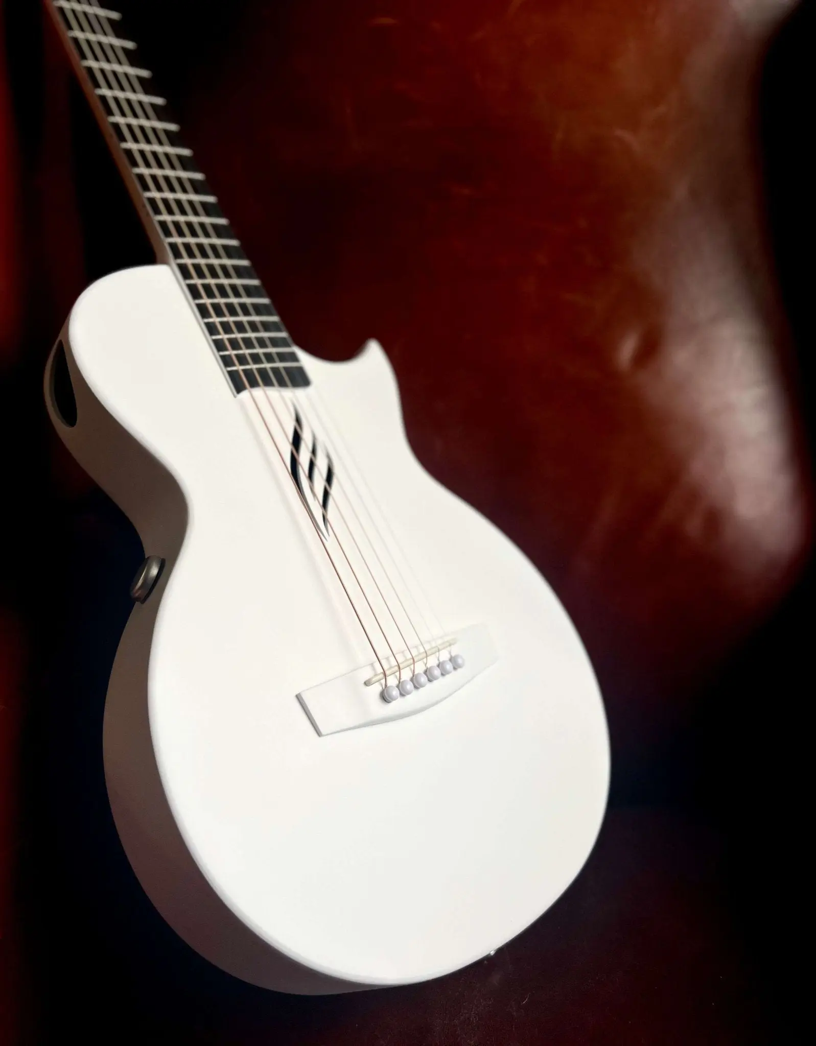 Enya Nova GO SP1-WH White  Nova Go Carbo fibre electro guitar with Bluetooth - Image 14