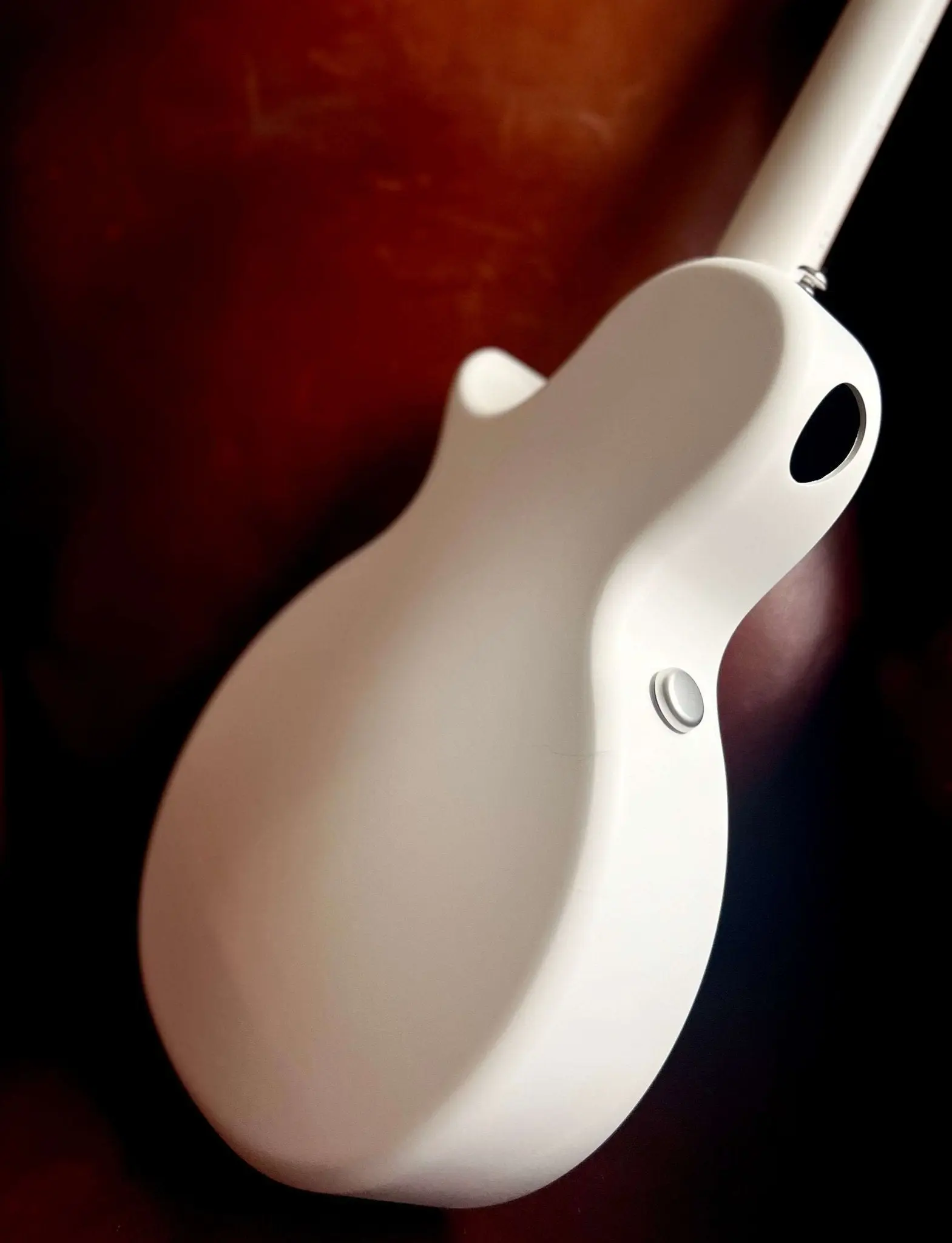 Enya Nova GO SP1-WH White  Nova Go Carbo fibre electro guitar with Bluetooth - Image 8
