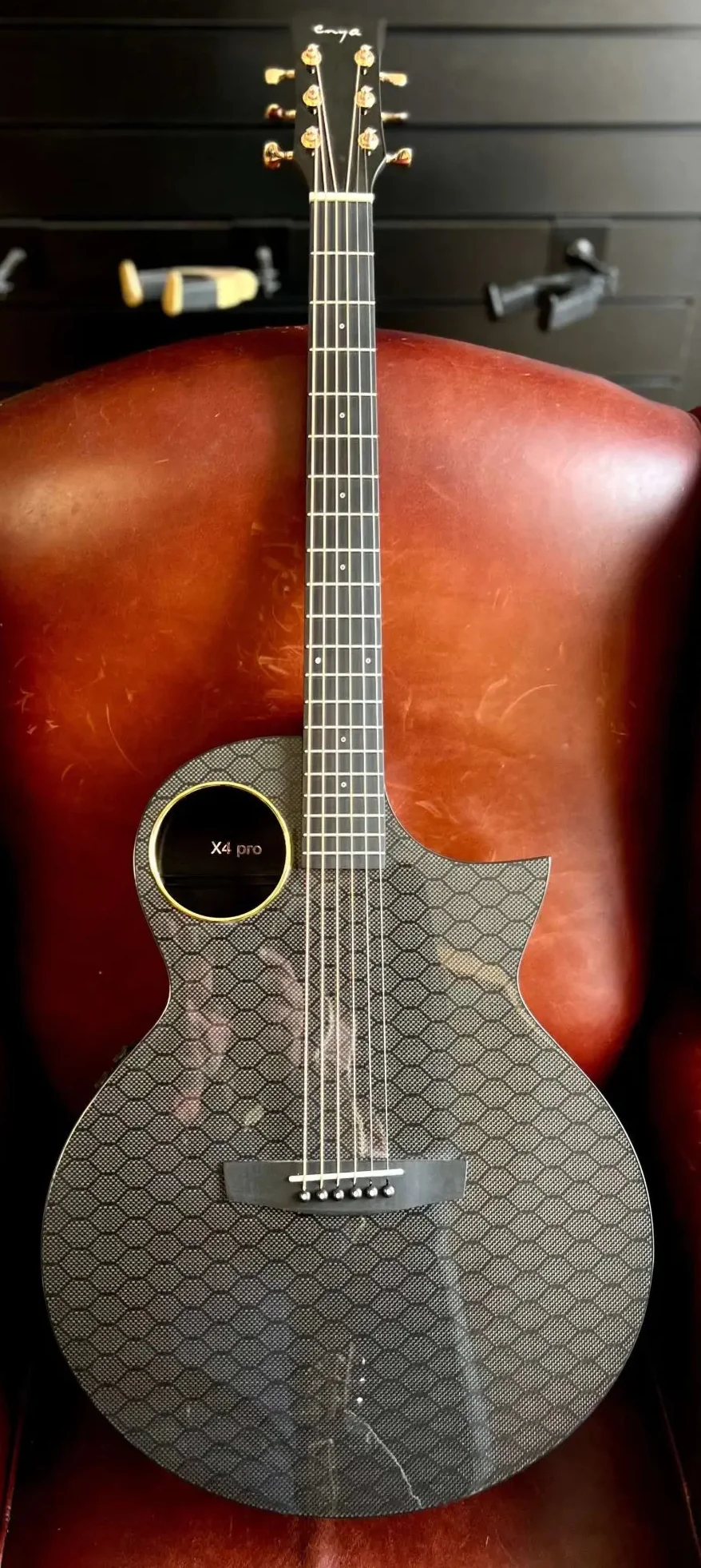 Enya X4 PRO Carbon Fibre Electro-Acoustic Travel Guitar - Image 3