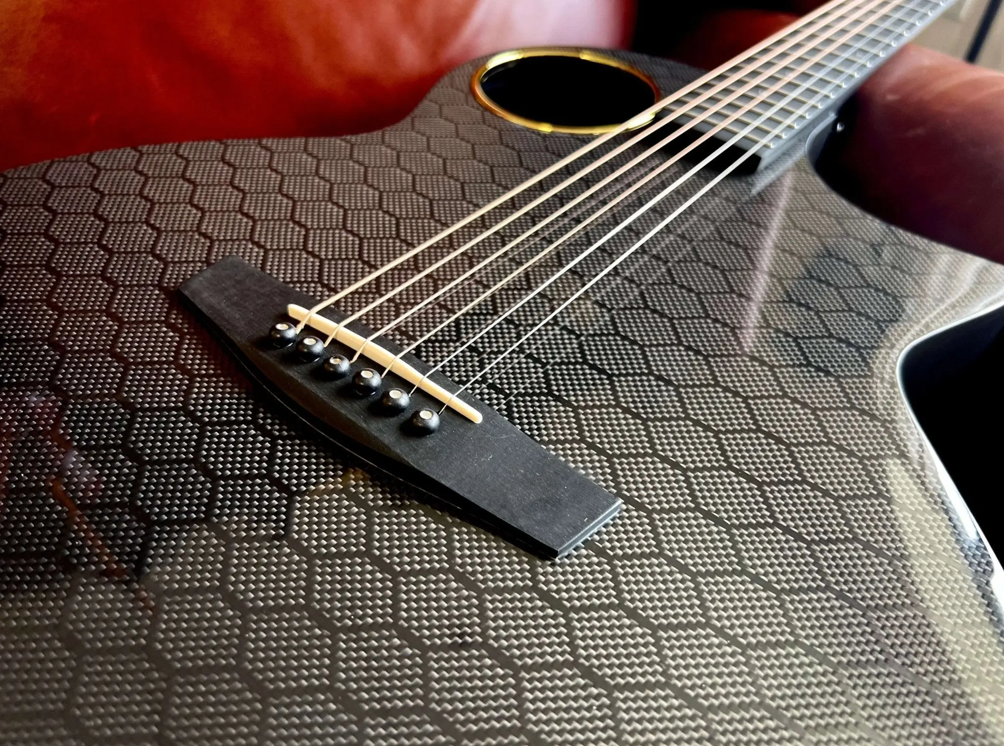 Enya X4 PRO Carbon Fibre Electro-Acoustic Travel Guitar - Image 9