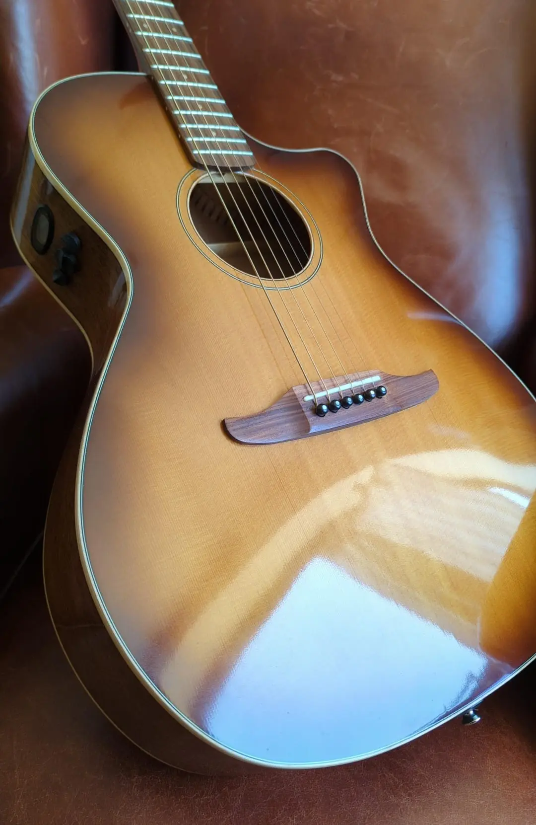 Fender California Series Newporter Classic ACB Electro-Acoustic (used) - Image 4
