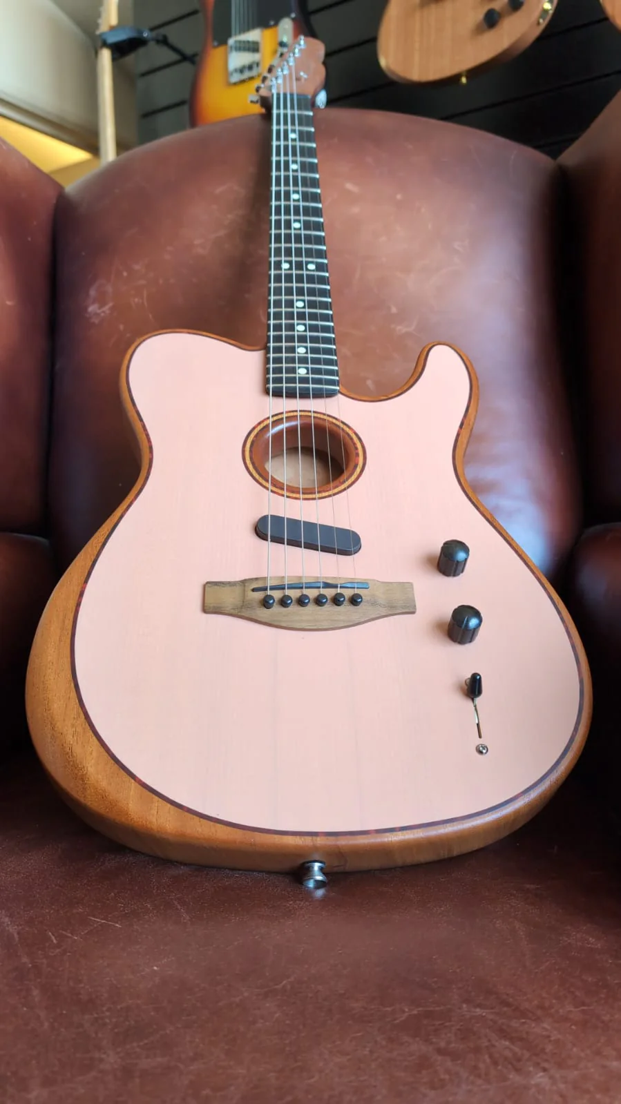Fender USA Acoustasonic Telecaster - Shell Pink (Used) - Image 7