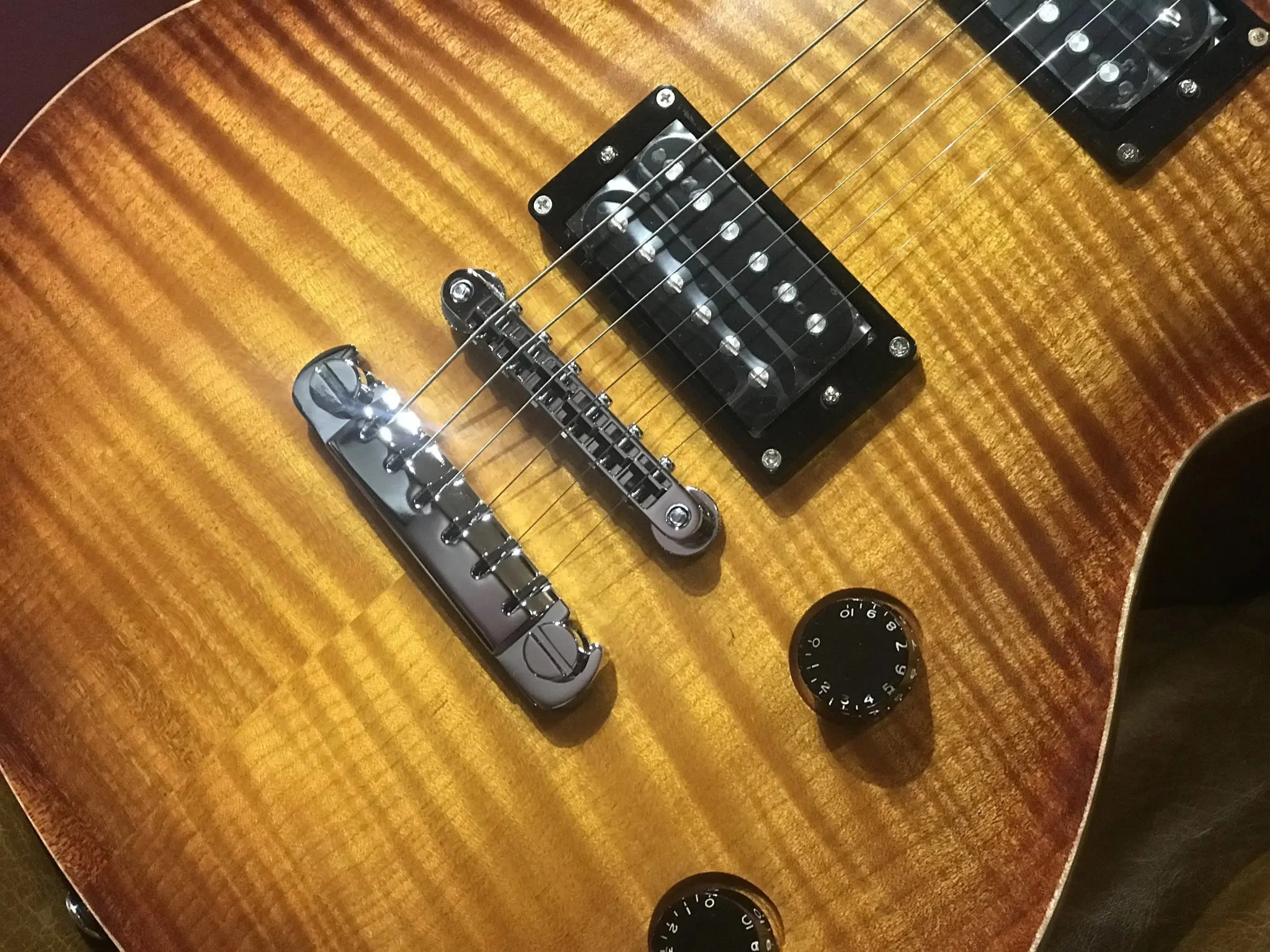 FGN Expert Flame, EFLFMR Vintage Violin Electric Guitar - Image 5