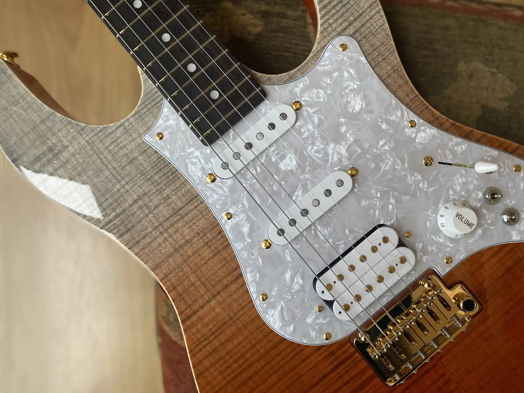 FGN Expert Odyssey, Ripe Kaki Gradation Electric Guitar - Image 2