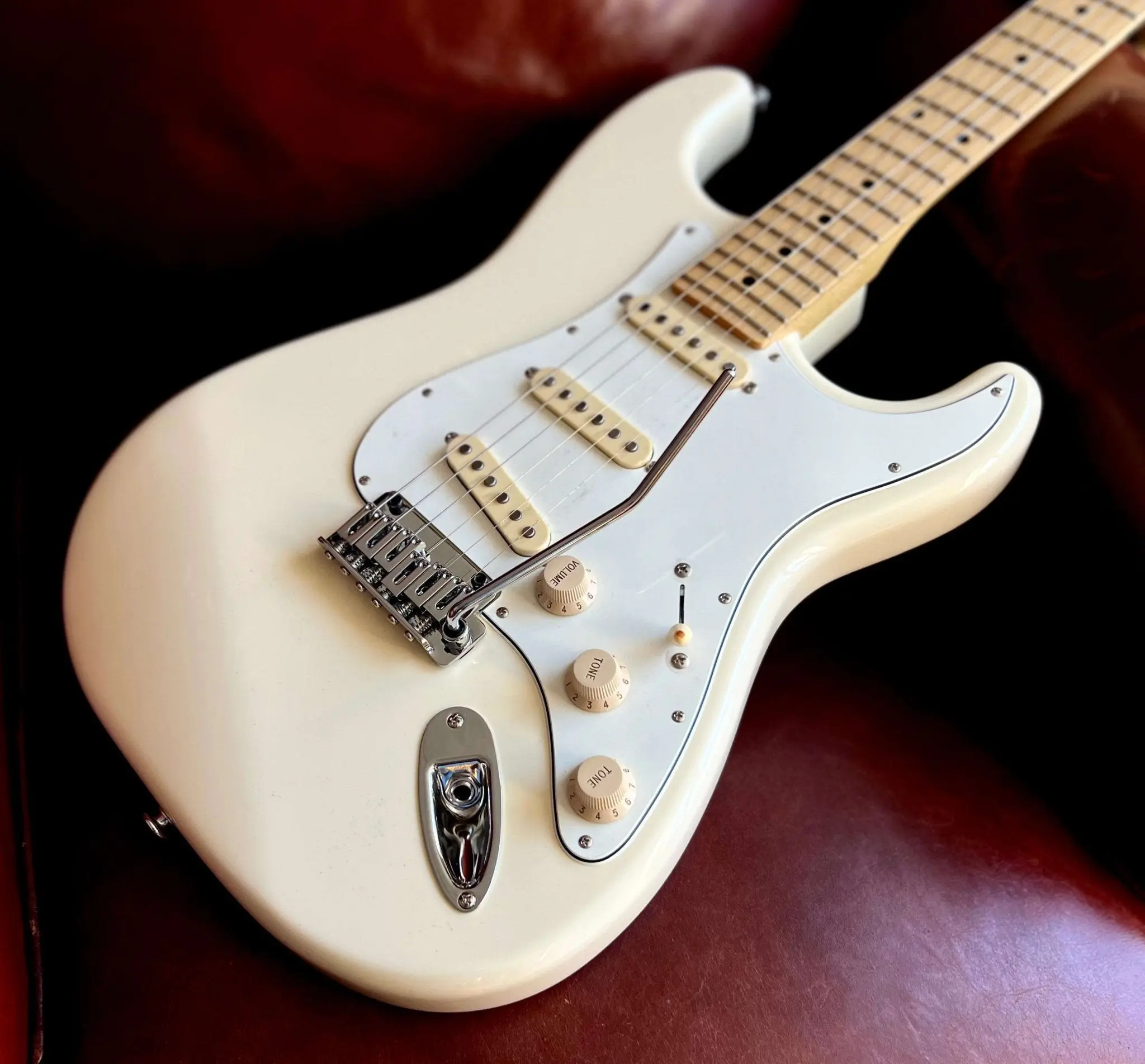 FGN Guitars Boundary BST, Olympic White Electric Guitar - Image 3