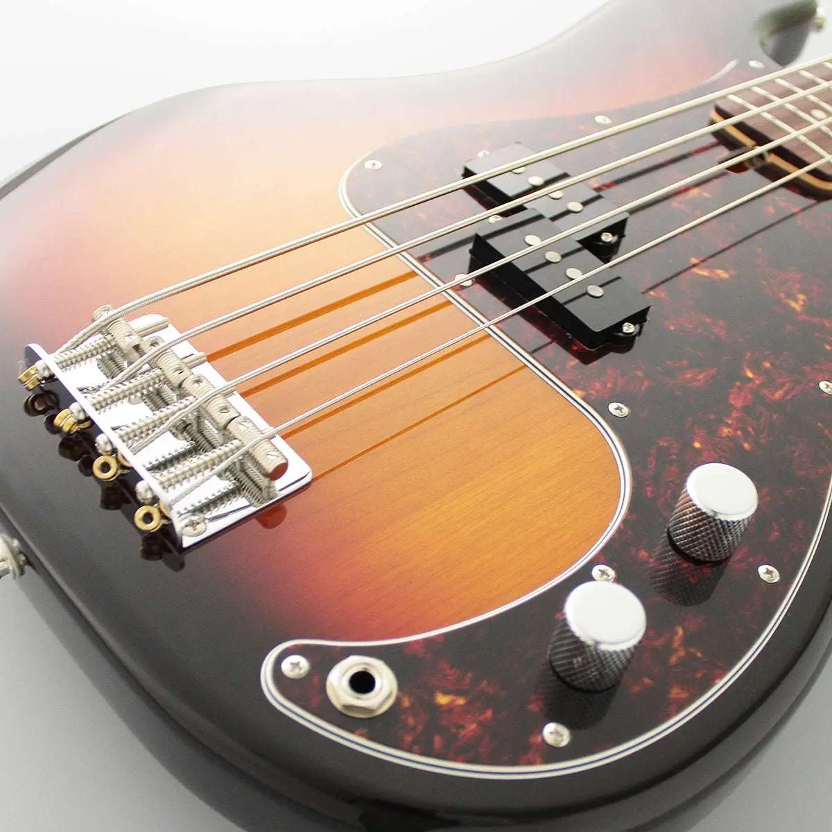FGN Neoclassic NPB100RAL, 3 Tone Sunburst Bass Guitar - Image 2