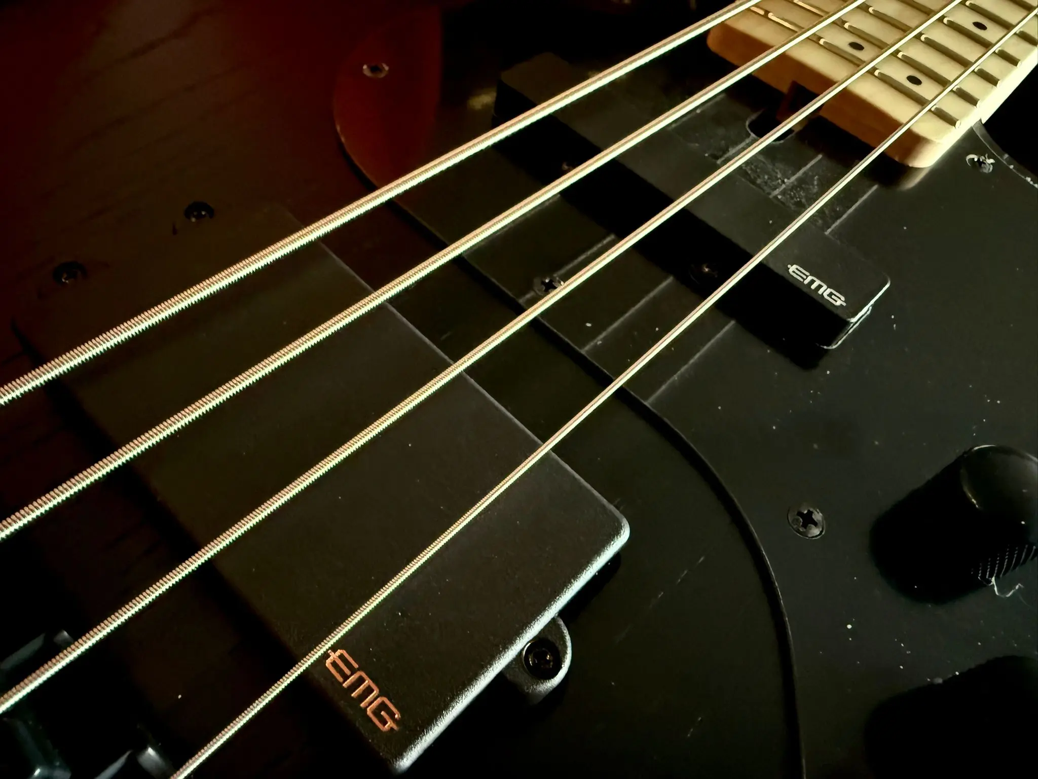 FGN J Standard Mighty Jazz, JMJ2ASHDEM Open Pore Black Bass Guitar - Image 6