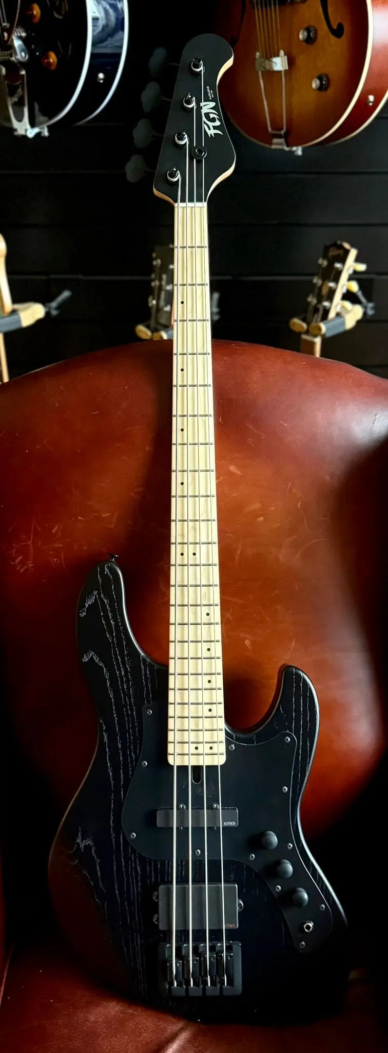 FGN J Standard Mighty Jazz, JMJ2ASHDEM Open Pore Black Bass Guitar - Image 8