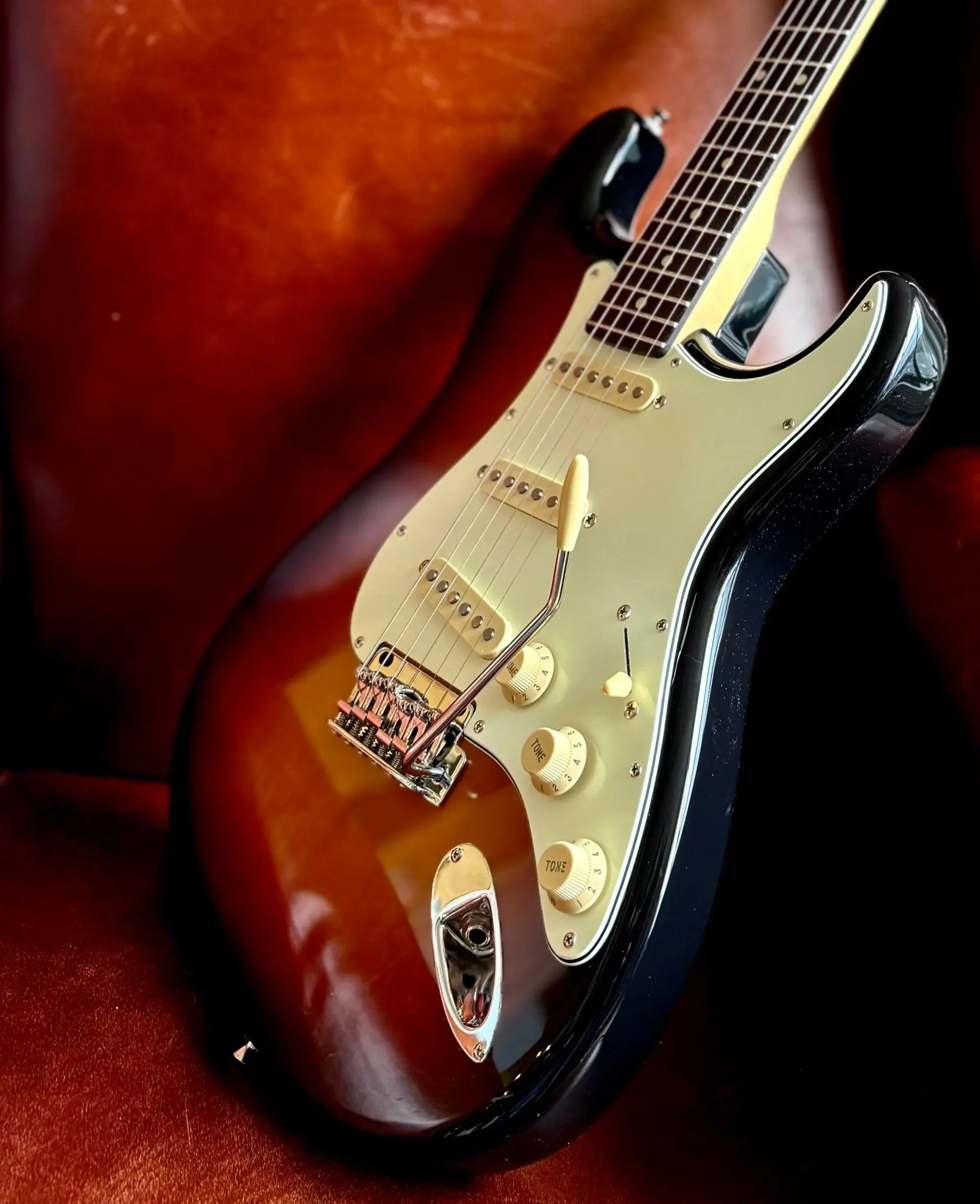 FGN Neoclassic NST100RAL, Alder 3 Tone Sunburst Electric Guitar - Image 8