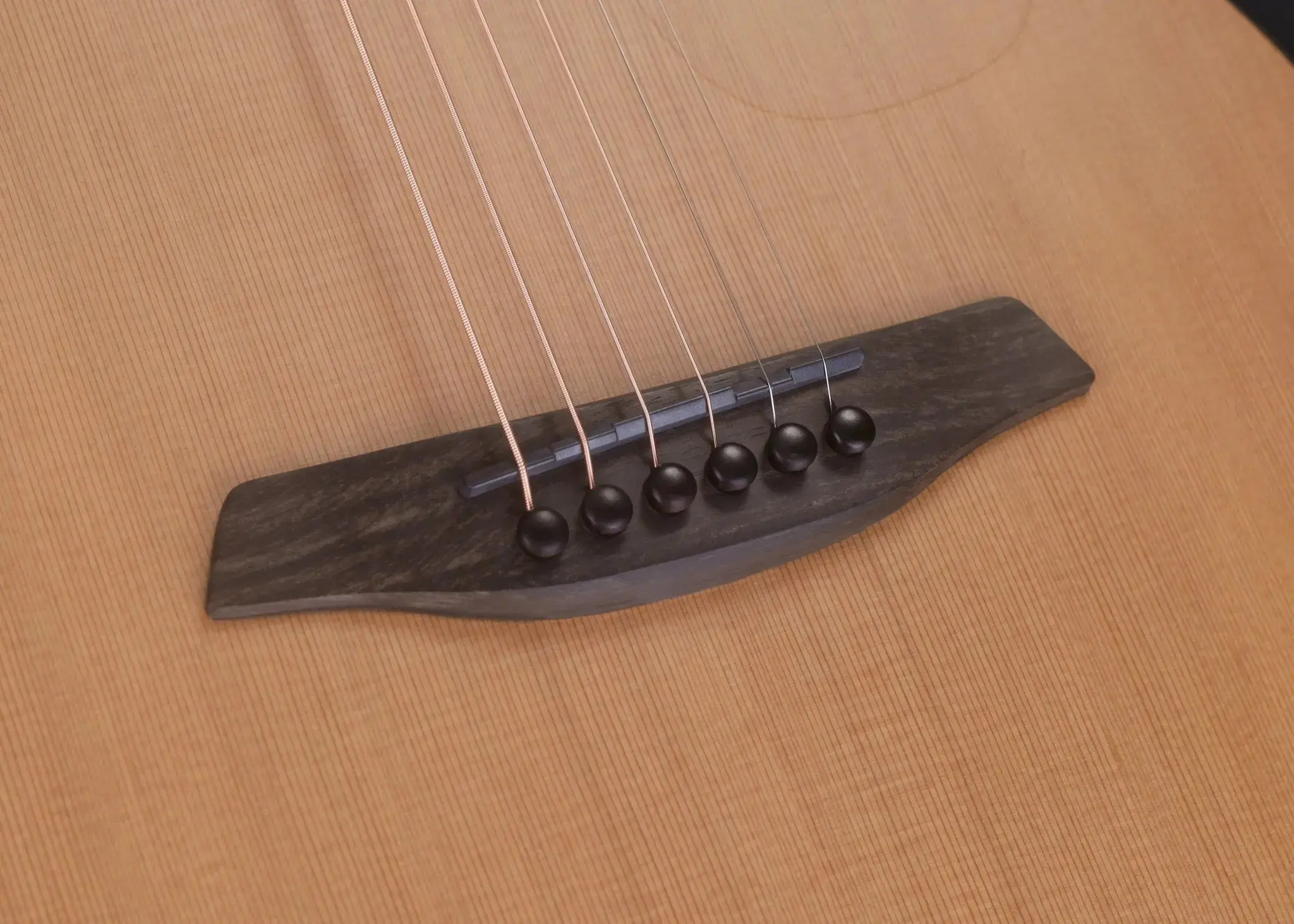 Furch Pioneer CM Left Handed : Western red cedar top with African mahogany back and sides (Furch Mini / Travel Guitar) (2026 CNR Active Upgrade Model) - Image 25