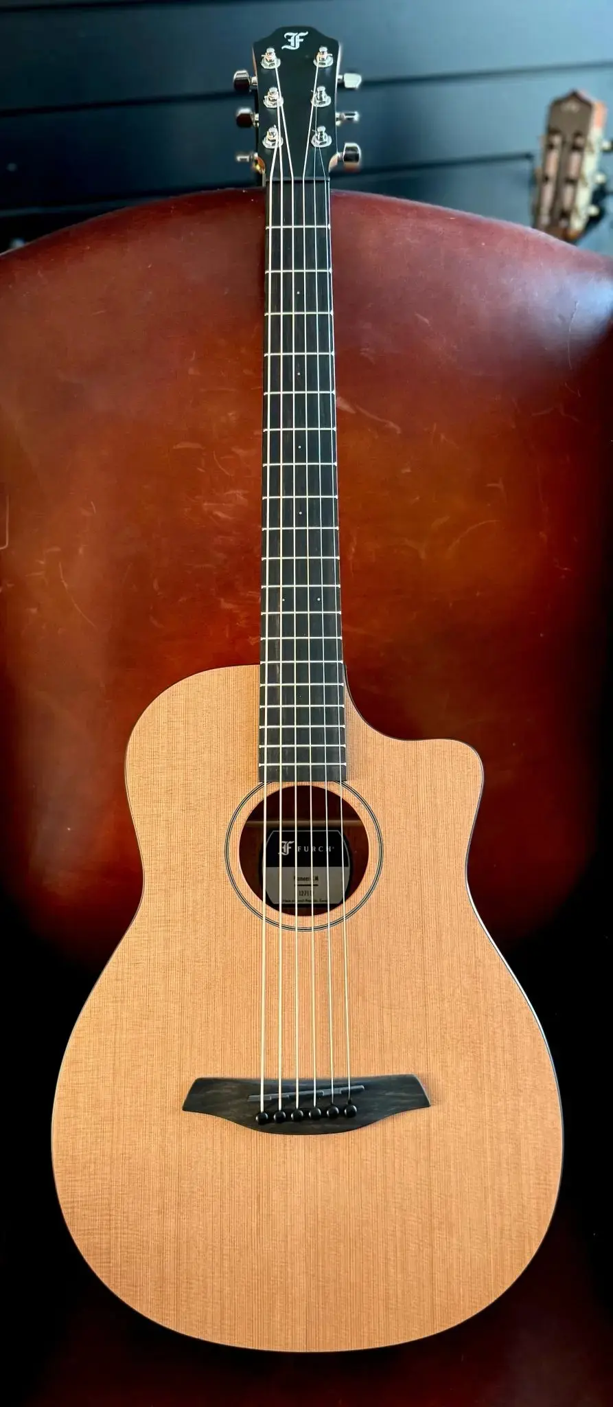 Furch Pioneer CM Left Handed : Western red cedar top with African mahogany back and sides (Furch Mini / Travel Guitar) (2026 CNR Active Upgrade Model) - Image 32