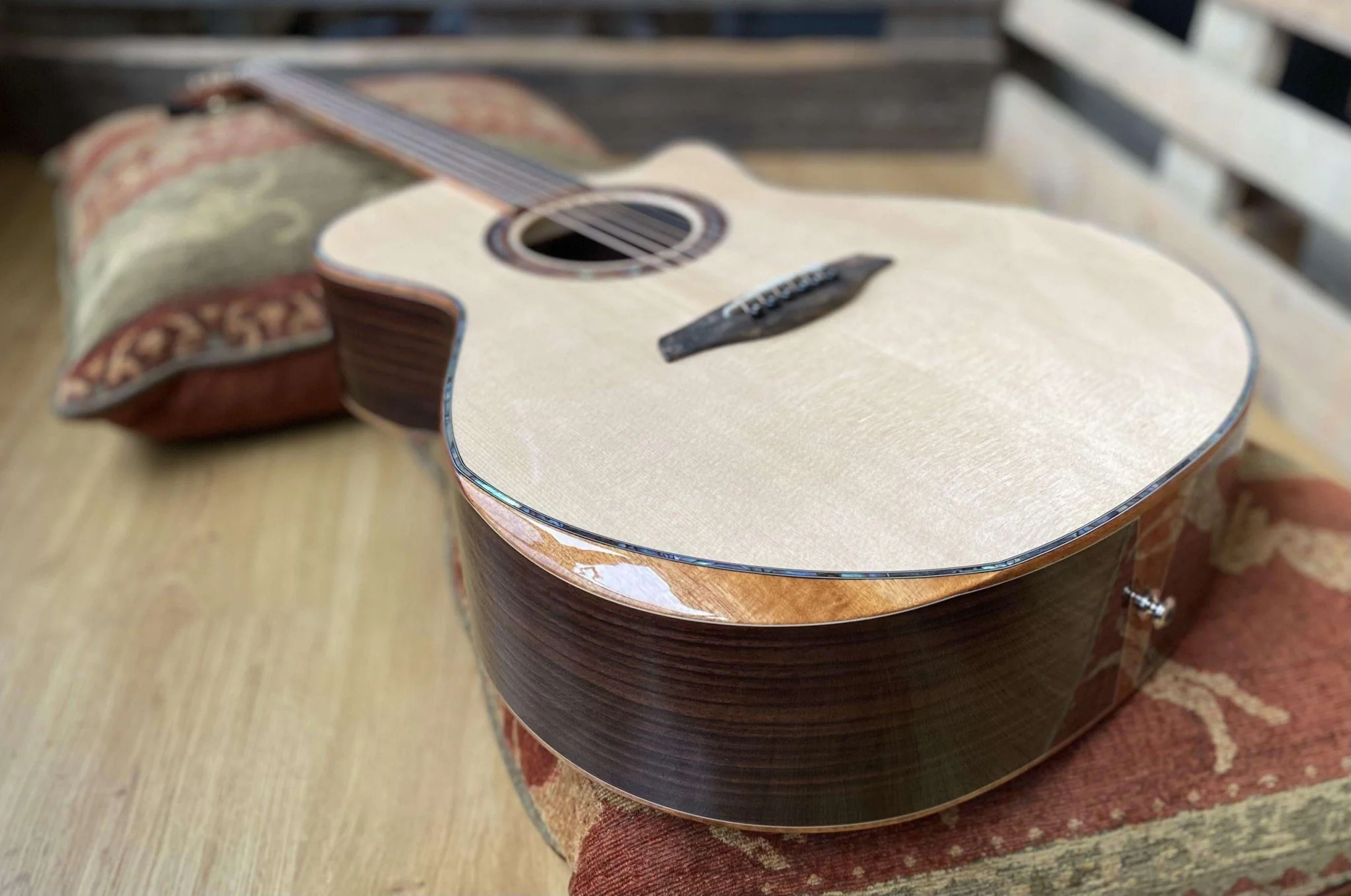 Furch Red Deluxe Gc SR with Duo Bevel Master Grade Spruce/Rosewood (2026 CNR Active Upgrade Model) - Image 33