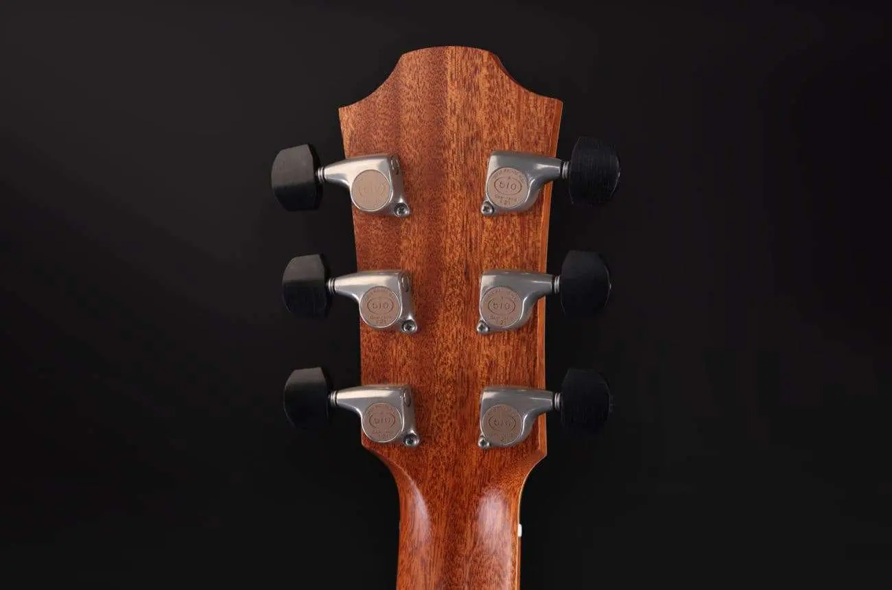 Furch Red Pure OMc-SR Orchestra model (cutaway) Acoustic Guitar (2026 CNR Active Upgrade Model) - Image 8