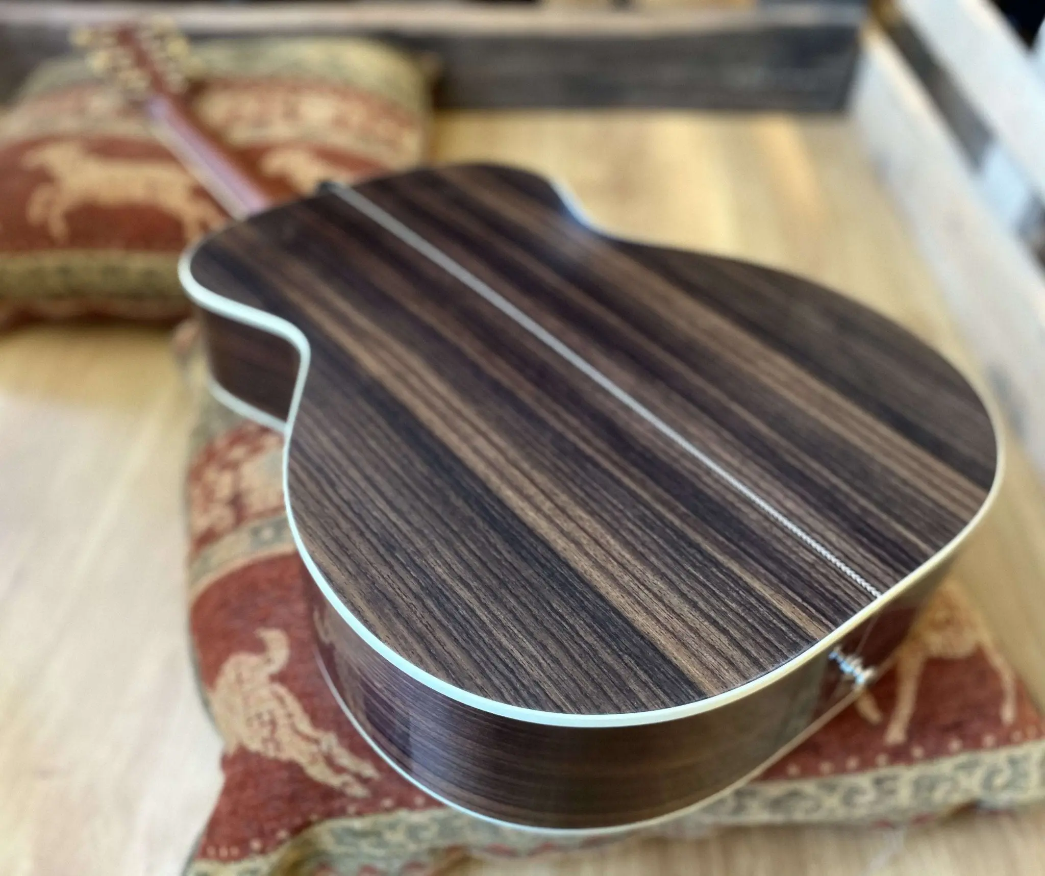 Furch Vintage 2 OM-SR Orchestra model Acoustic Guitar (2026 CNR Active Upgrade Model) - Image 14