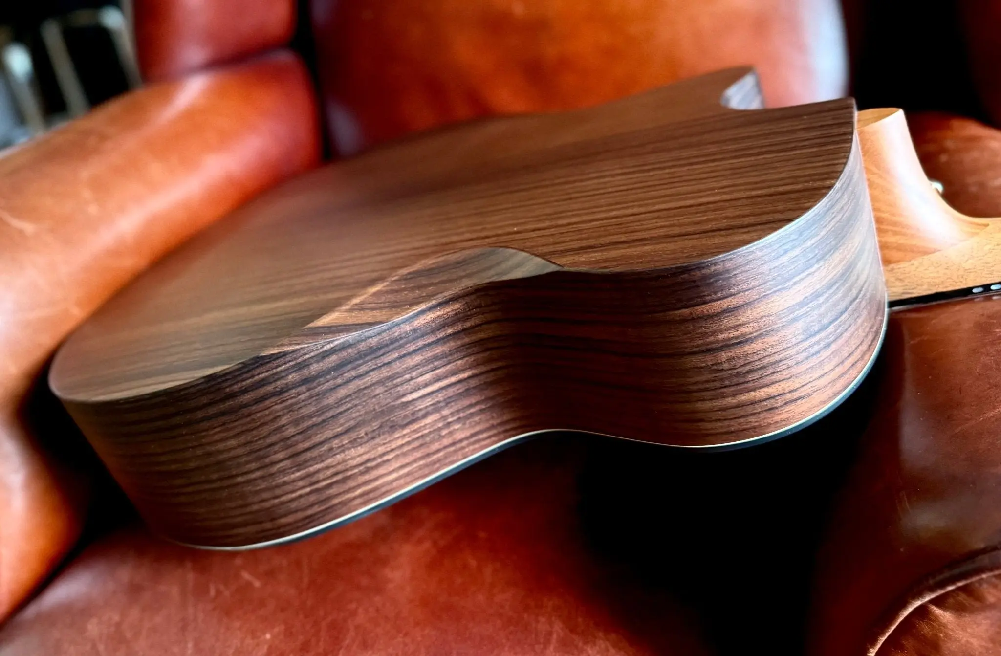 Furch Violet Deluxe Gc ER Engelmann Spruce With Rosewood Back & Sides Acoustic Guitar (2026 CNR Active Upgrade Model) - Image 18