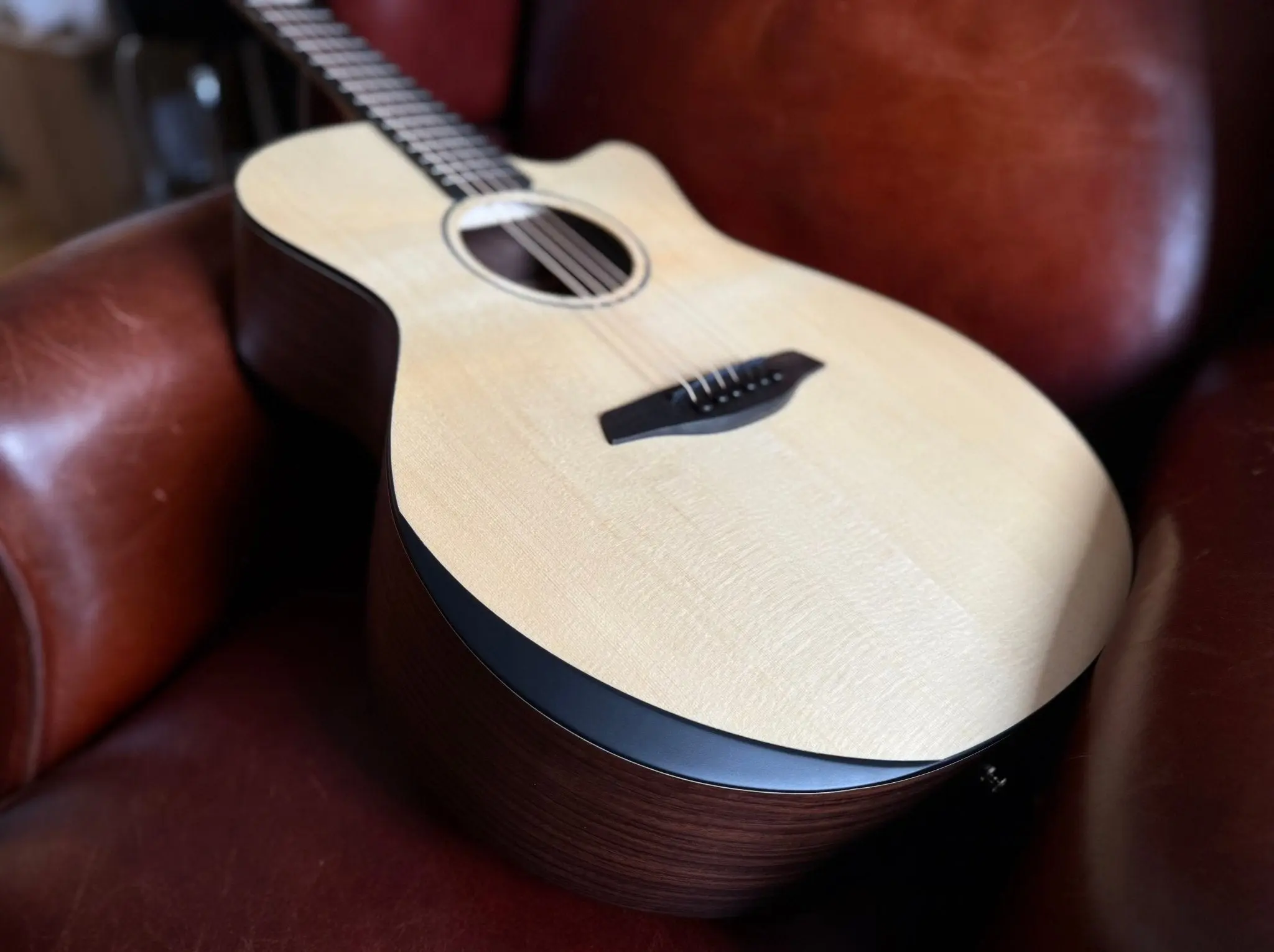 Furch Violet Deluxe Gc ER Engelmann Spruce With Rosewood Back & Sides Acoustic Guitar (2026 CNR Active Upgrade Model) - Image 20