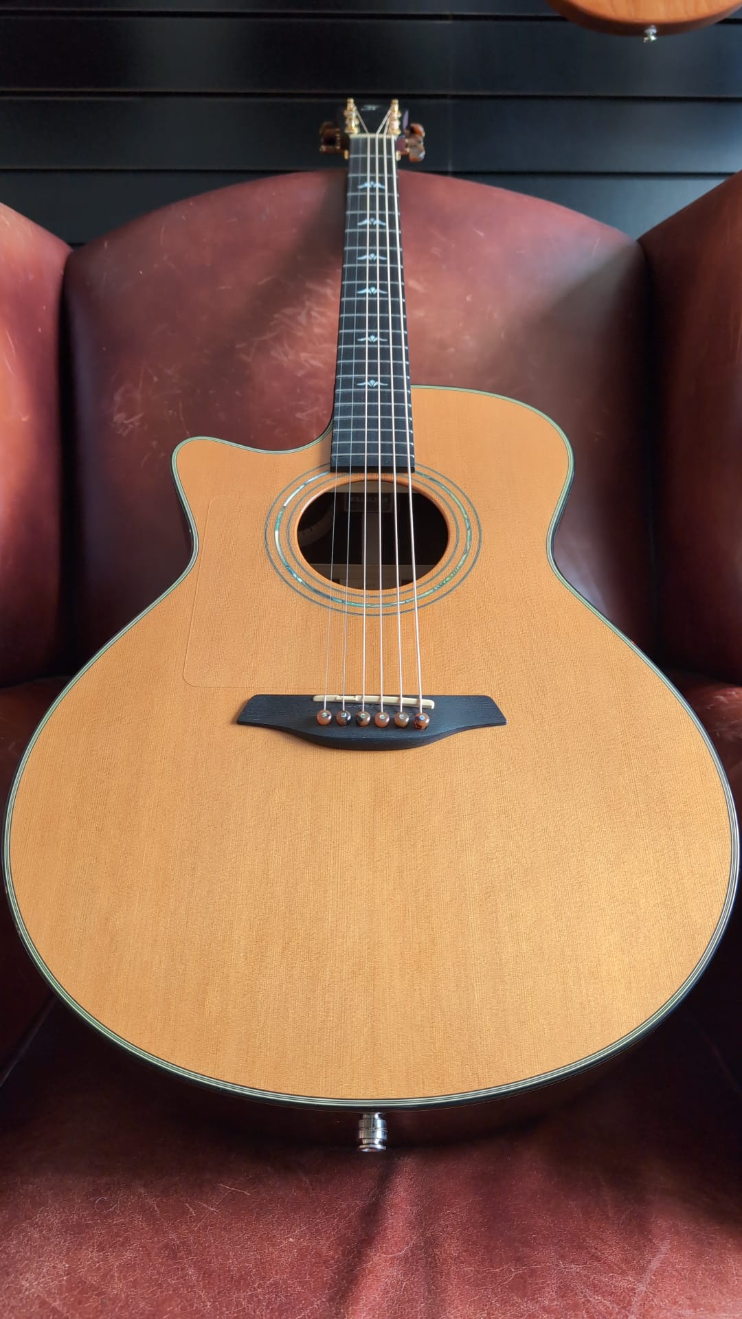 Furch Yellow Gc-CR Left Handed Acoustic Guitar (Used) - Image 3