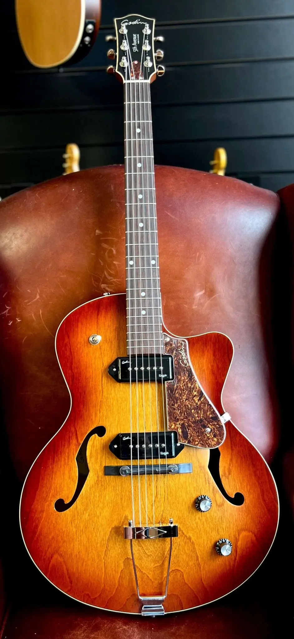 GODIN 5th Avenue CW Kingpin II Cognac Burst - Image 7