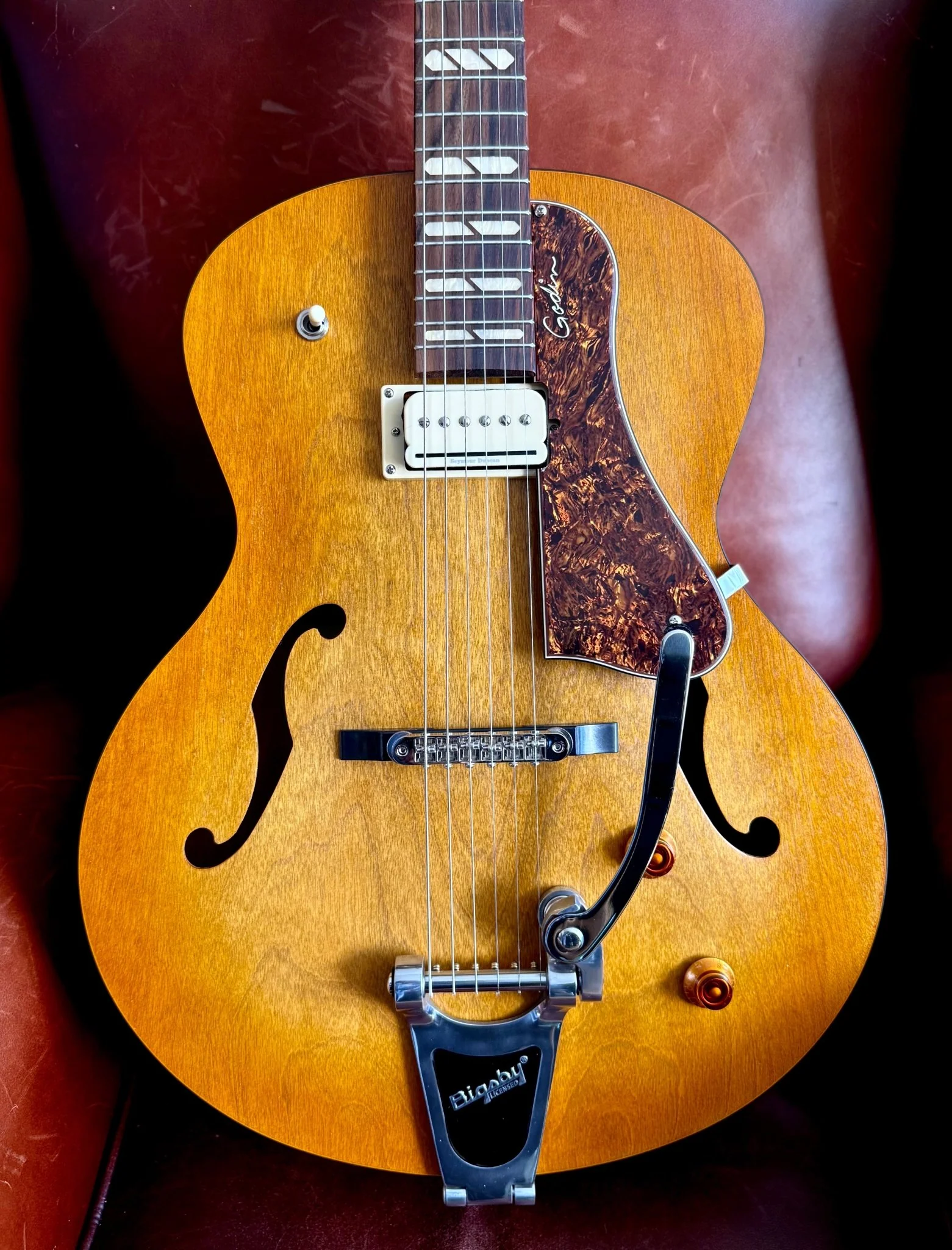 Godin 5th Avenue Jumbo P-Rail Semi-Acoustic Guitar ~ Harvest Gold - Image 3