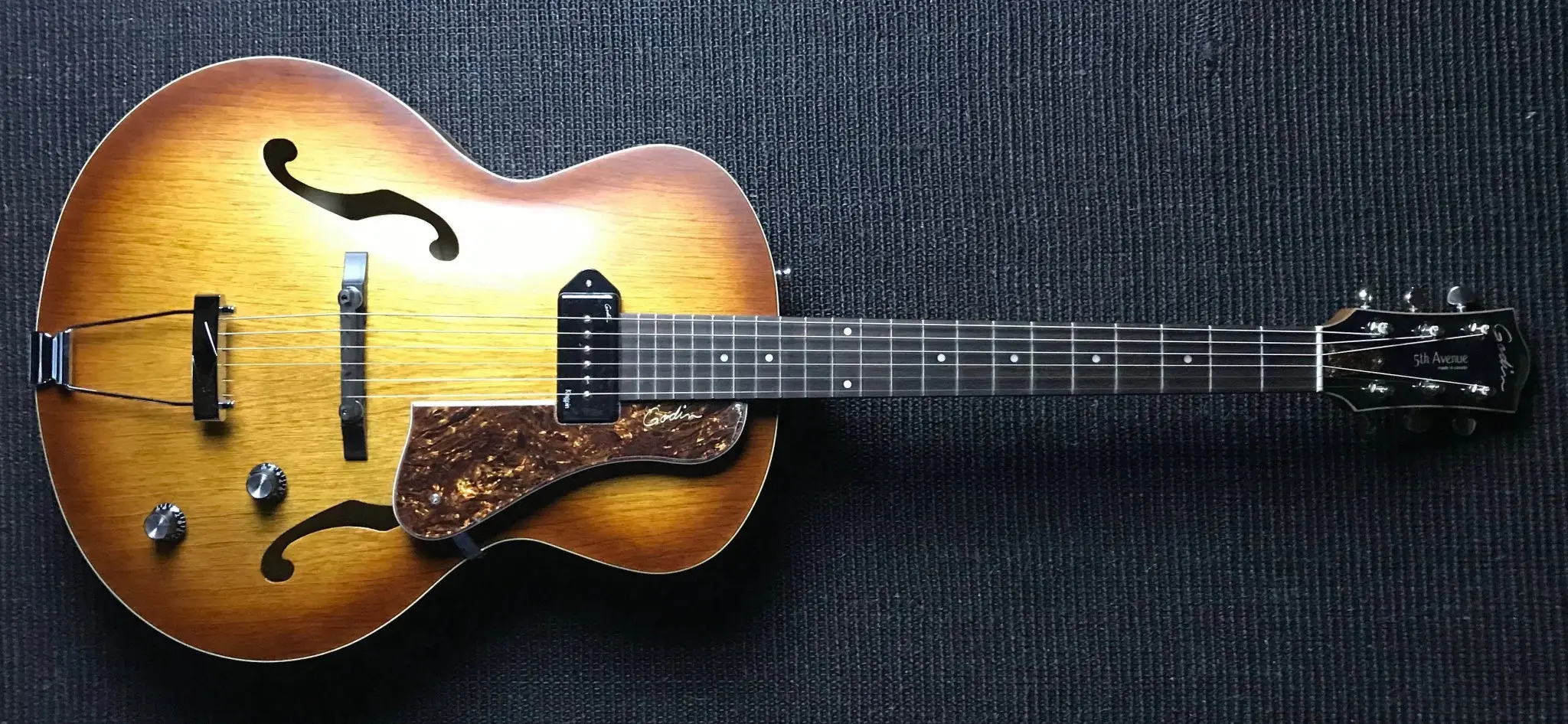 GODIN 5th Avenue Kingpin P90 Cognac Burst - Image 20
