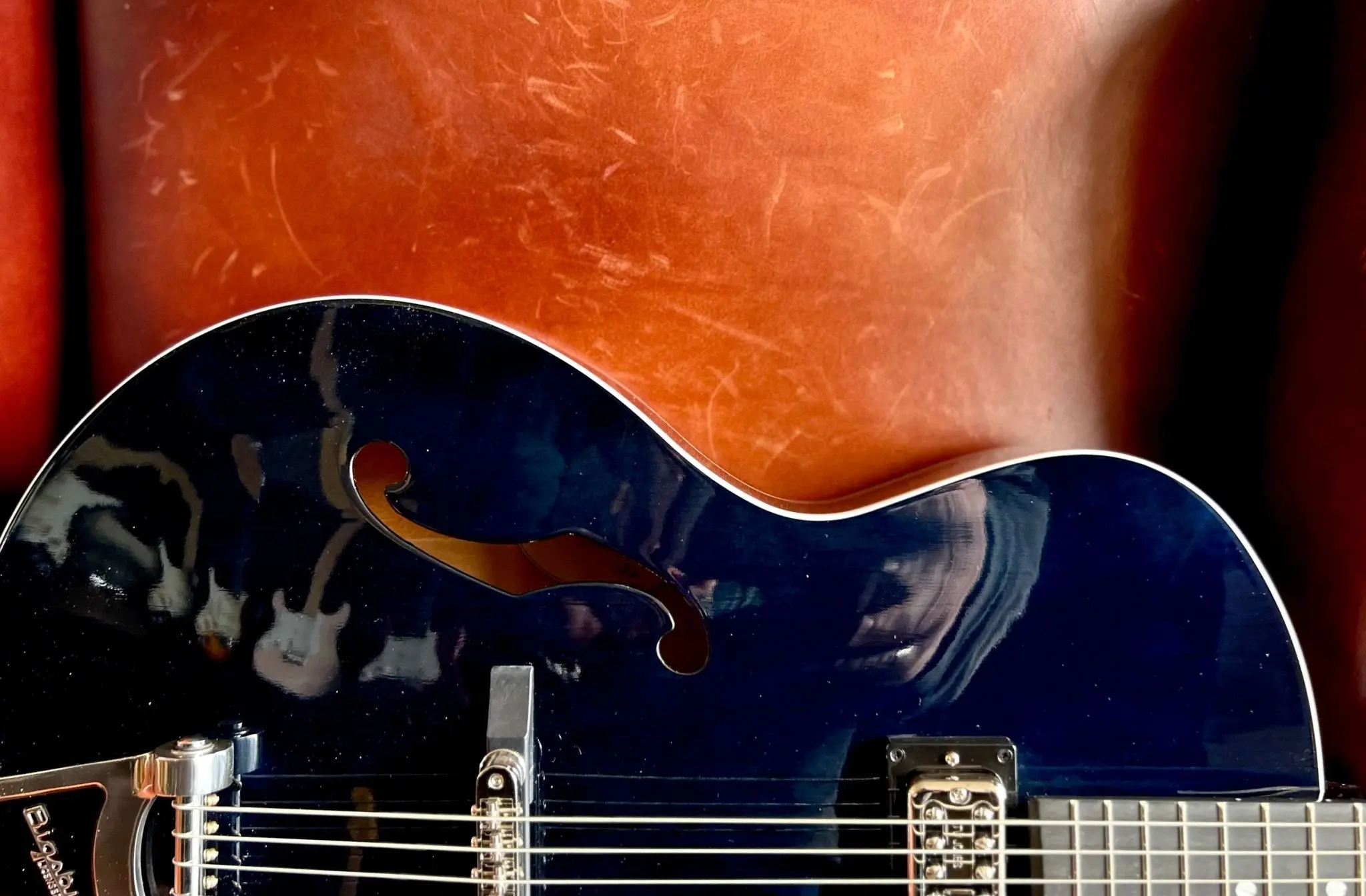Godin 5th Avenue Nightclub Semi-Acoustic Guitar ~ Indigo Blue - Image 8