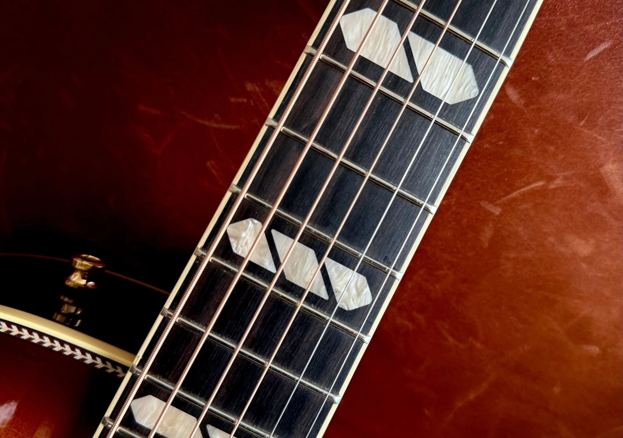 Godin Connaisseur MJ Sunsetburst Maho Electro Acoustic Guitar - Image 11