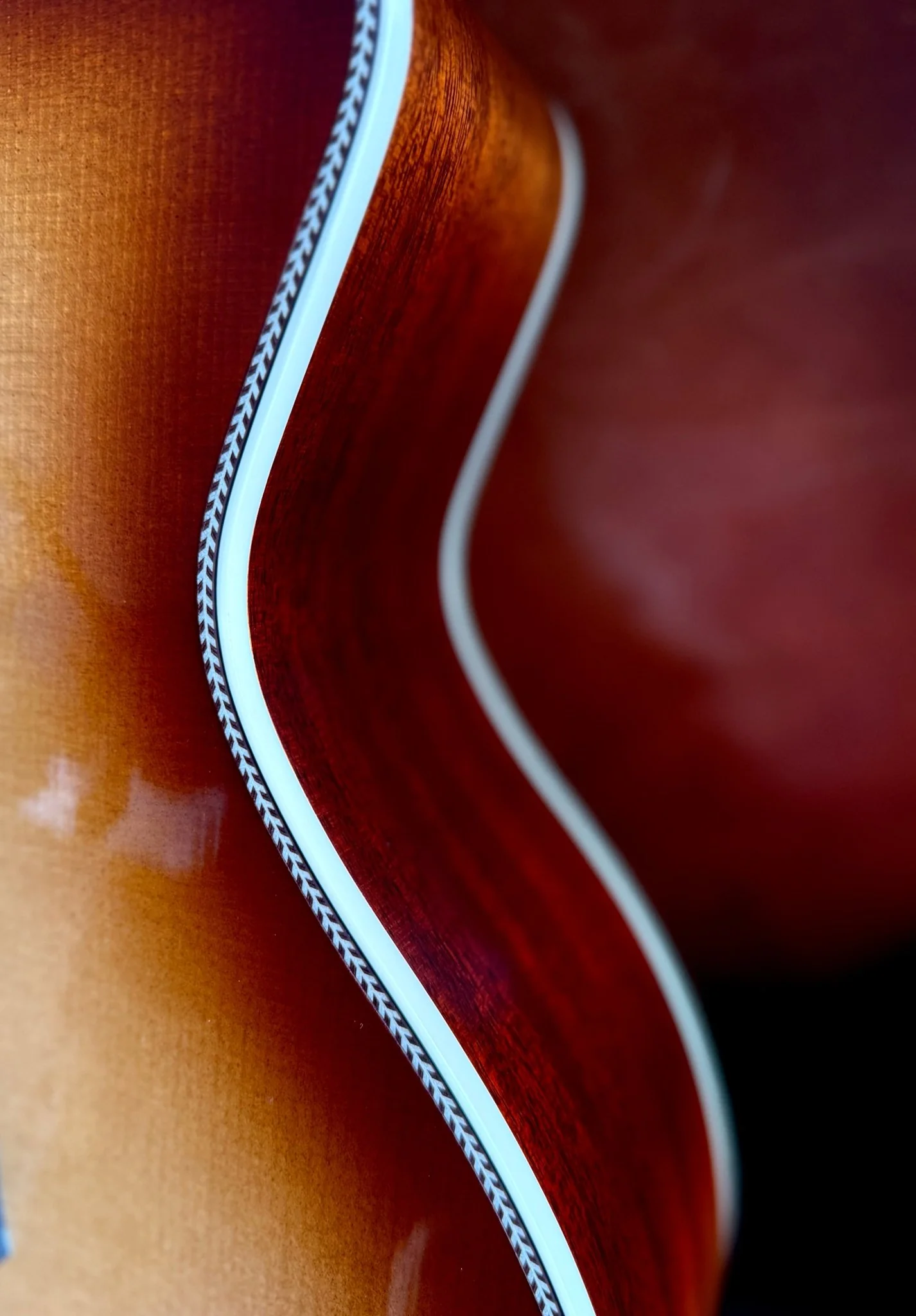 Godin Connaisseur MJ Sunsetburst Maho Electro Acoustic Guitar - Image 14