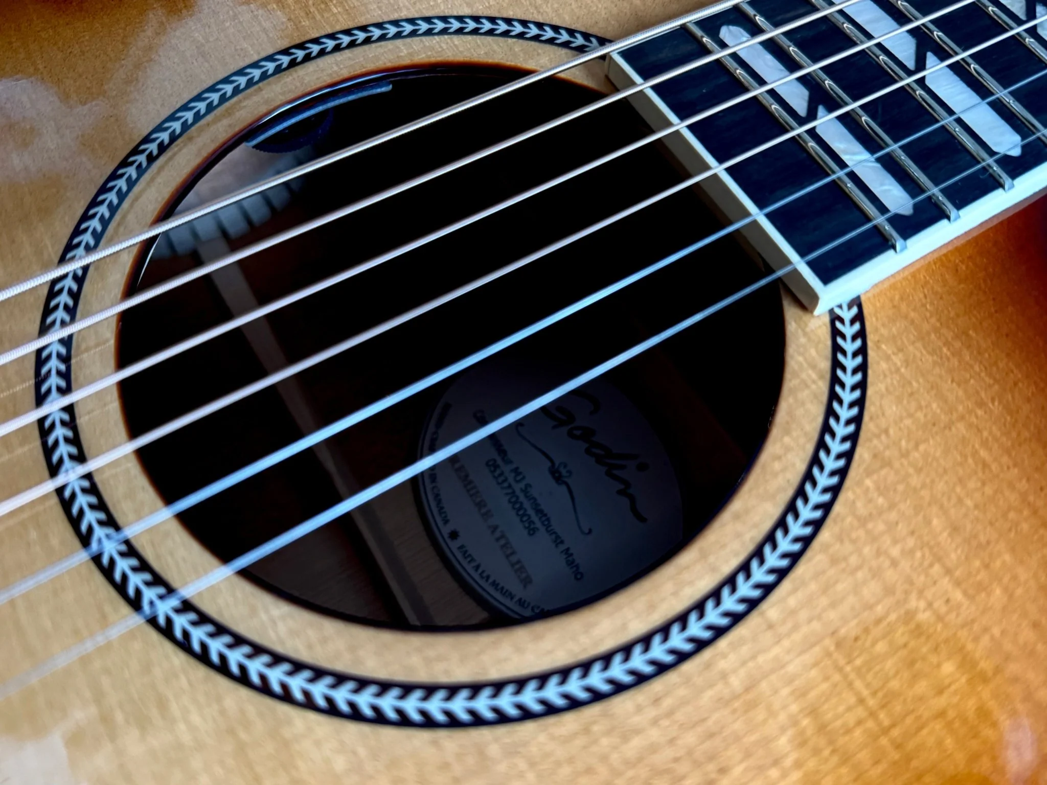 Godin Connaisseur MJ Sunsetburst Maho Electro Acoustic Guitar - Image 17