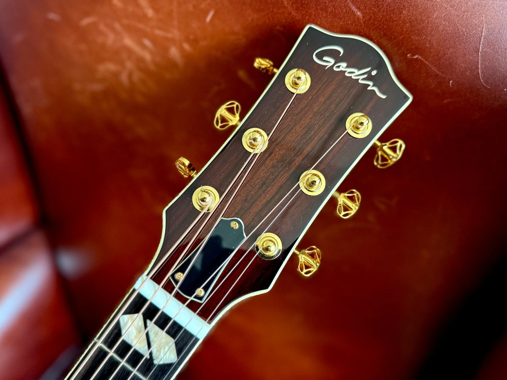Godin Connaisseur MJ Sunsetburst Maho Electro Acoustic Guitar - Image 8
