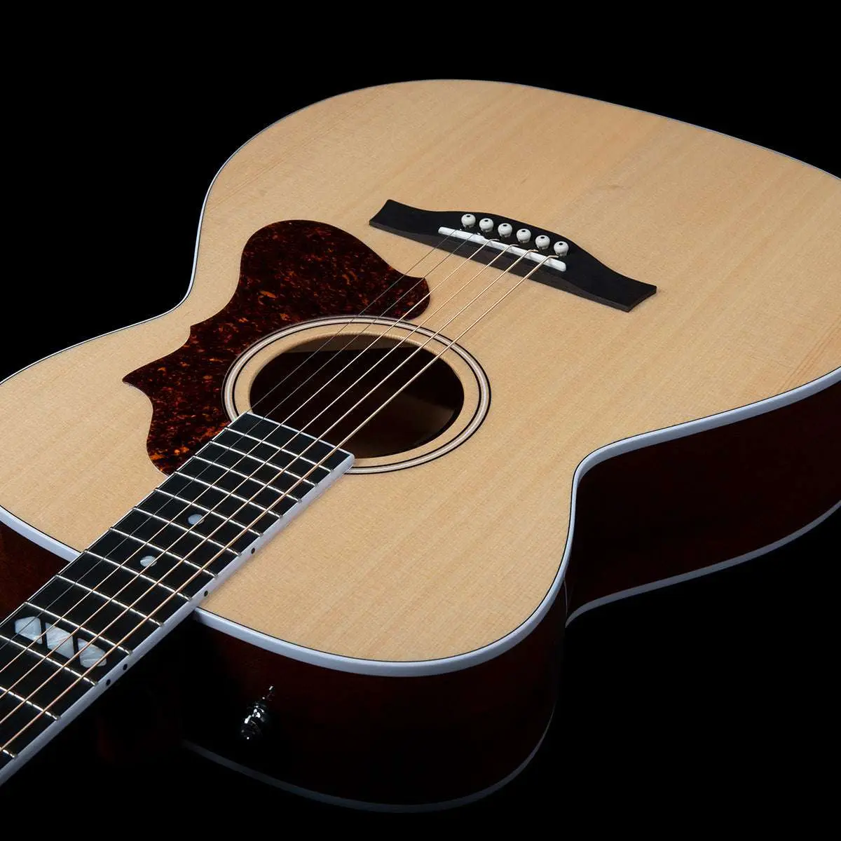 Godin Fairmount CH HG Electro-Acoustic Guitar with Bag ~ Natural - Image 6