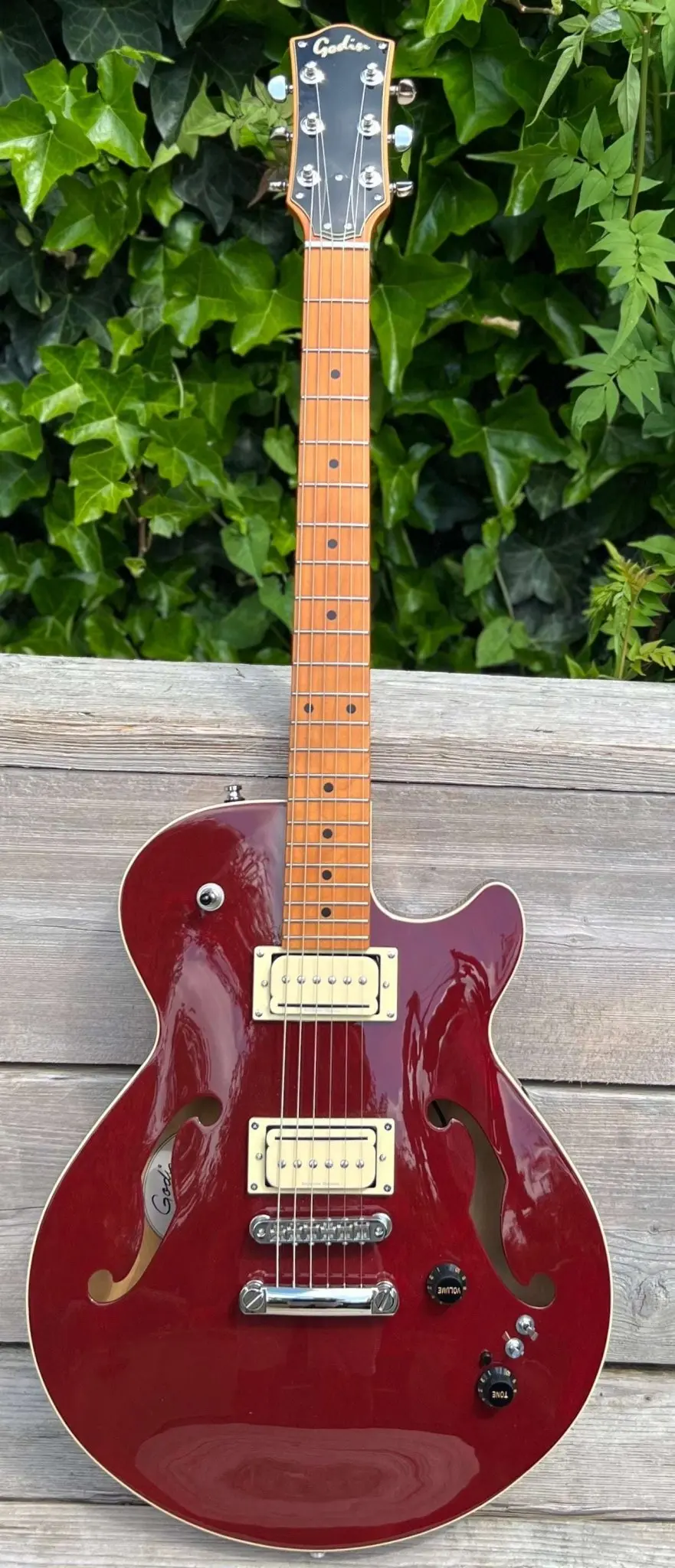 Godin Montreal Premiere Pro Semi-Acoustic Guitar ~ Aztek Red - Image 18