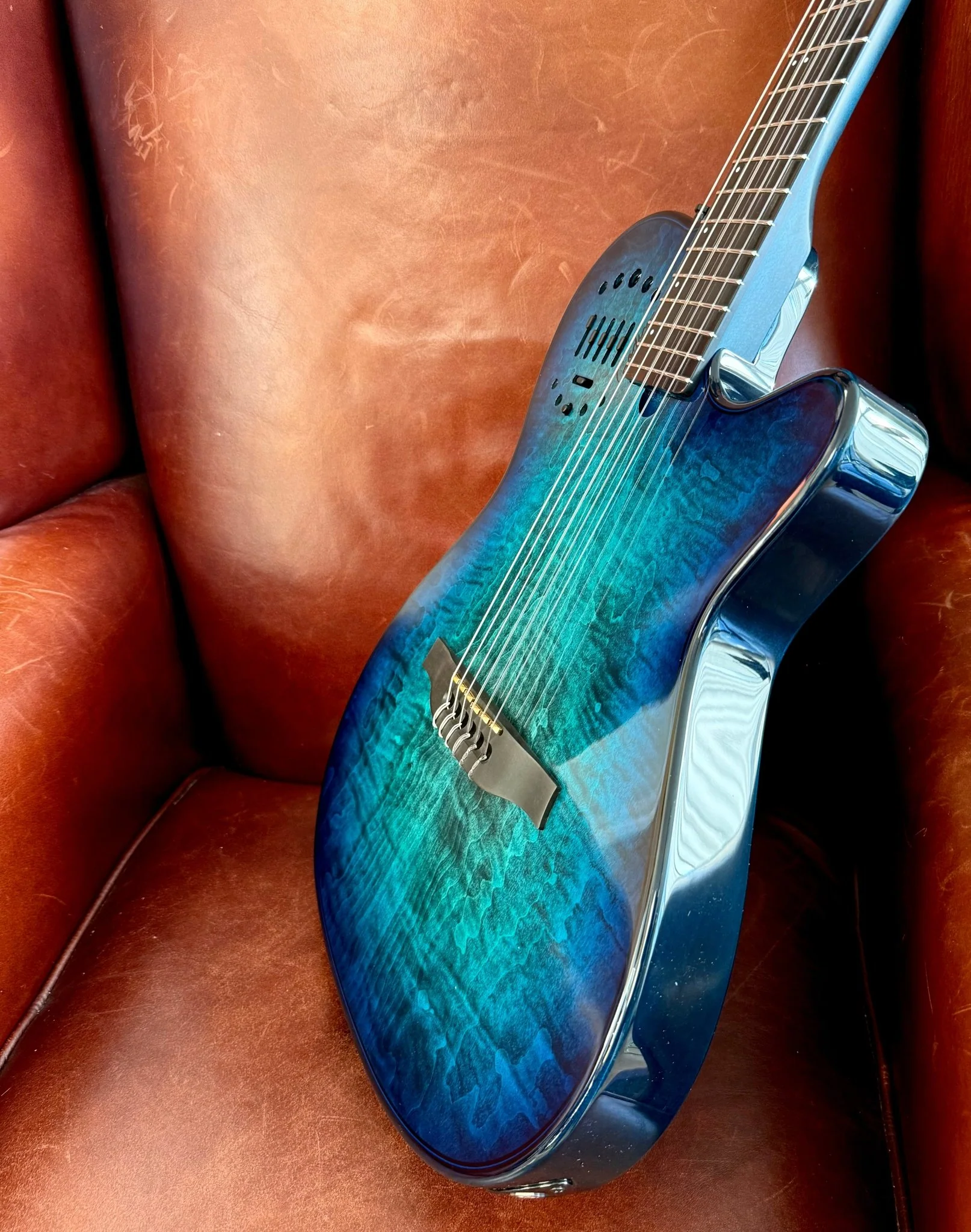 Godin Multiac Nylon Oceanburst LTD - Image 9