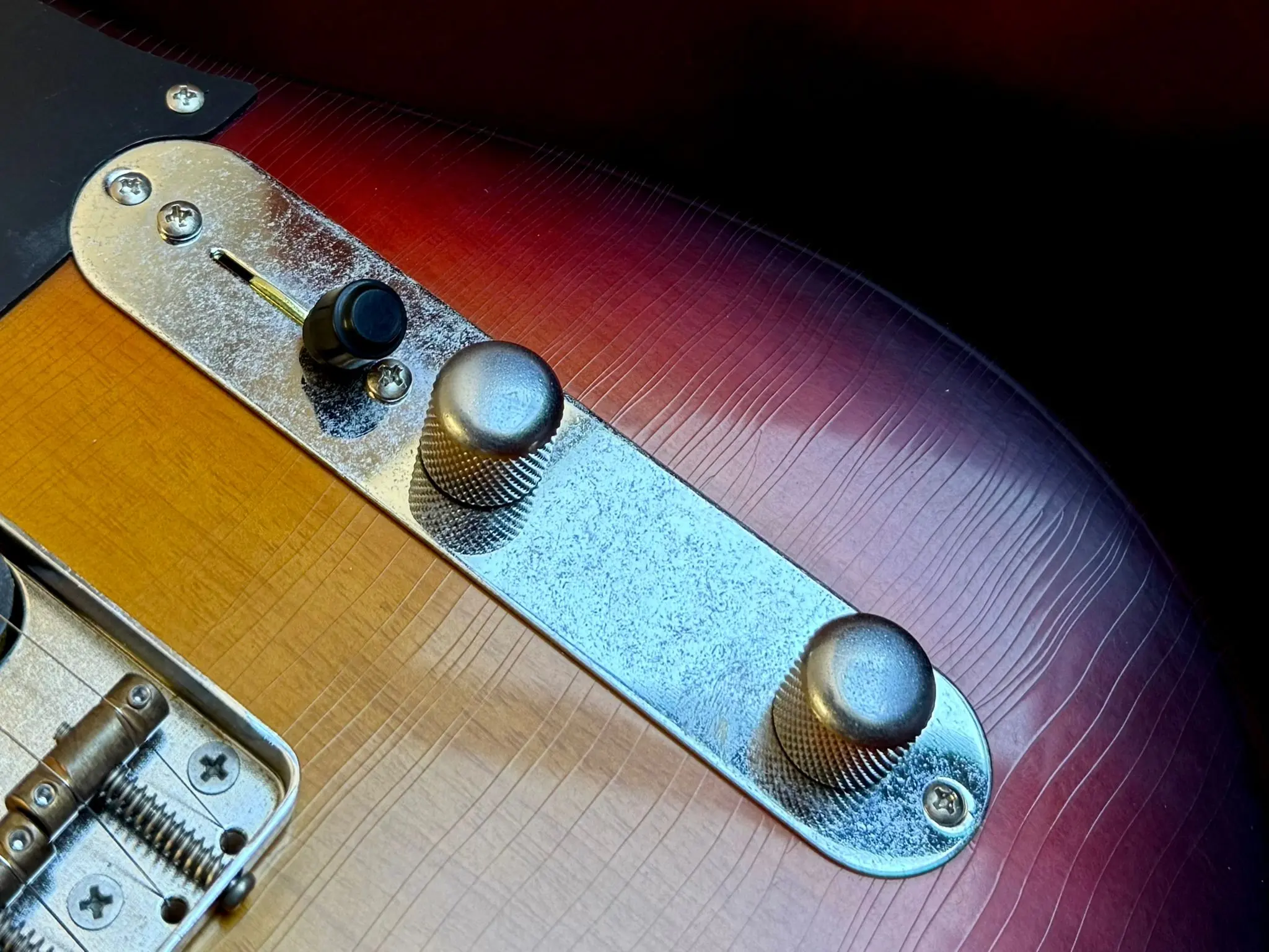 Gordon Smith "Blaggard" Classic T - Vintage Burst - Image 13
