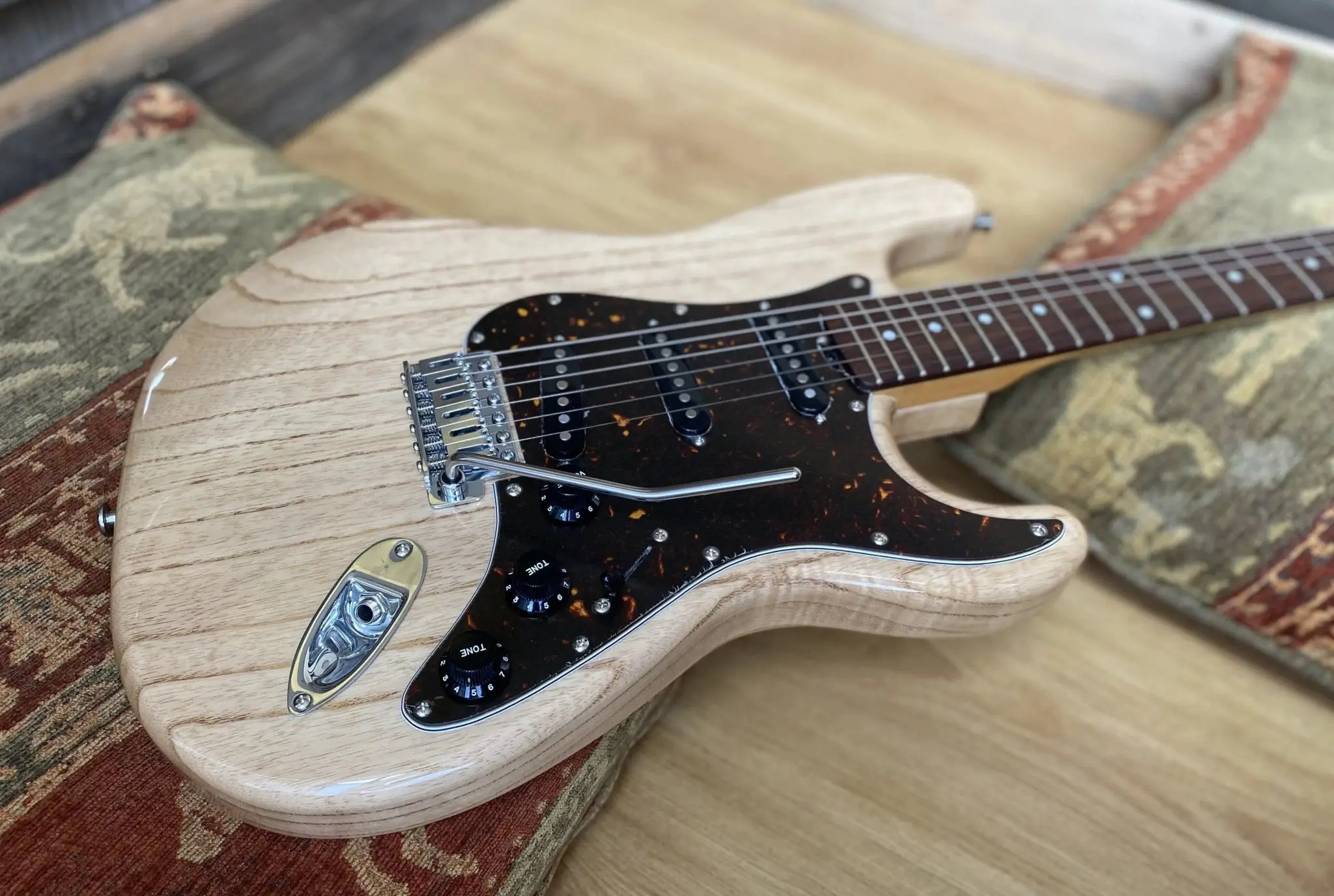 Gordon Smith Classic S Natural Swamp Ash Custom - Image 4