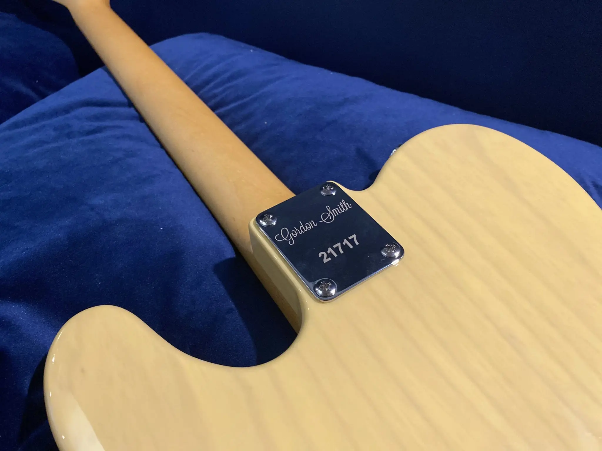 Gordon Smith Classic T "Standard" Vintage Blonde With Maple Board - Image 9
