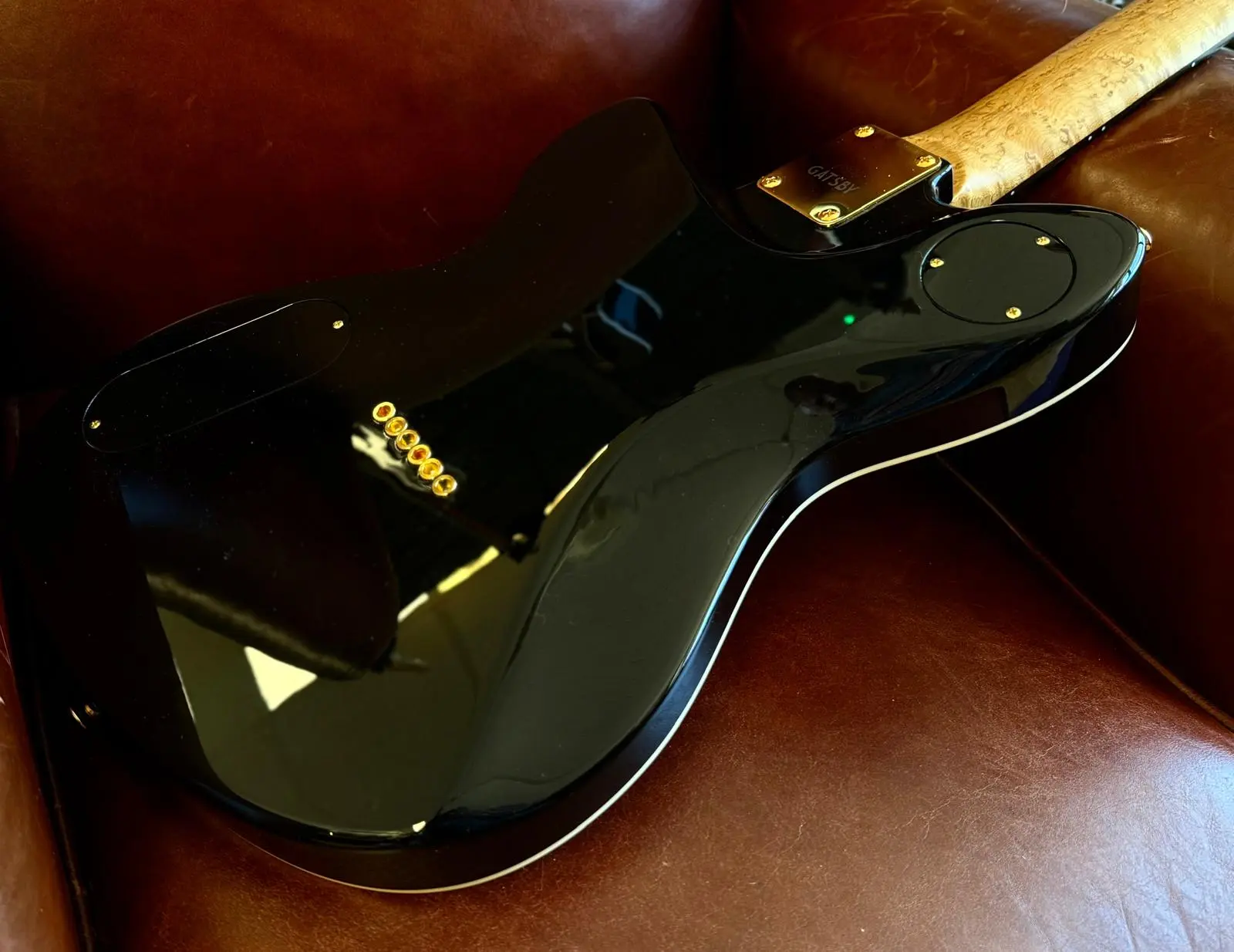 Gordon Smith Gatsby Deluxe - Jet Black - Image 20