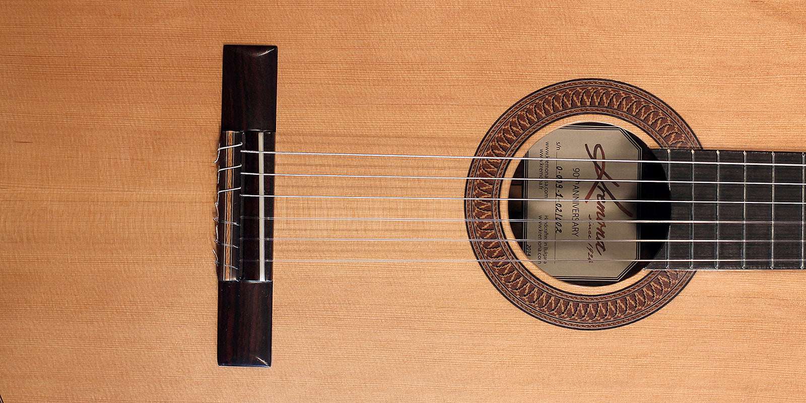 Kremona 90TH ANNIVERSARY Solid Red Cedar, Solid Santos Rosewood - Image 5