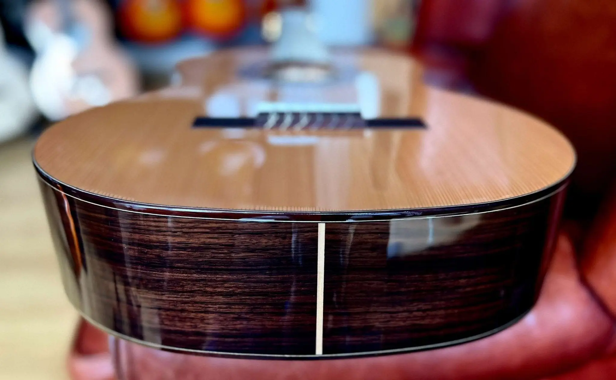 Kremona FIESTA FC, Solid Red Cedar, Solid Indian Rosewood - Image 3