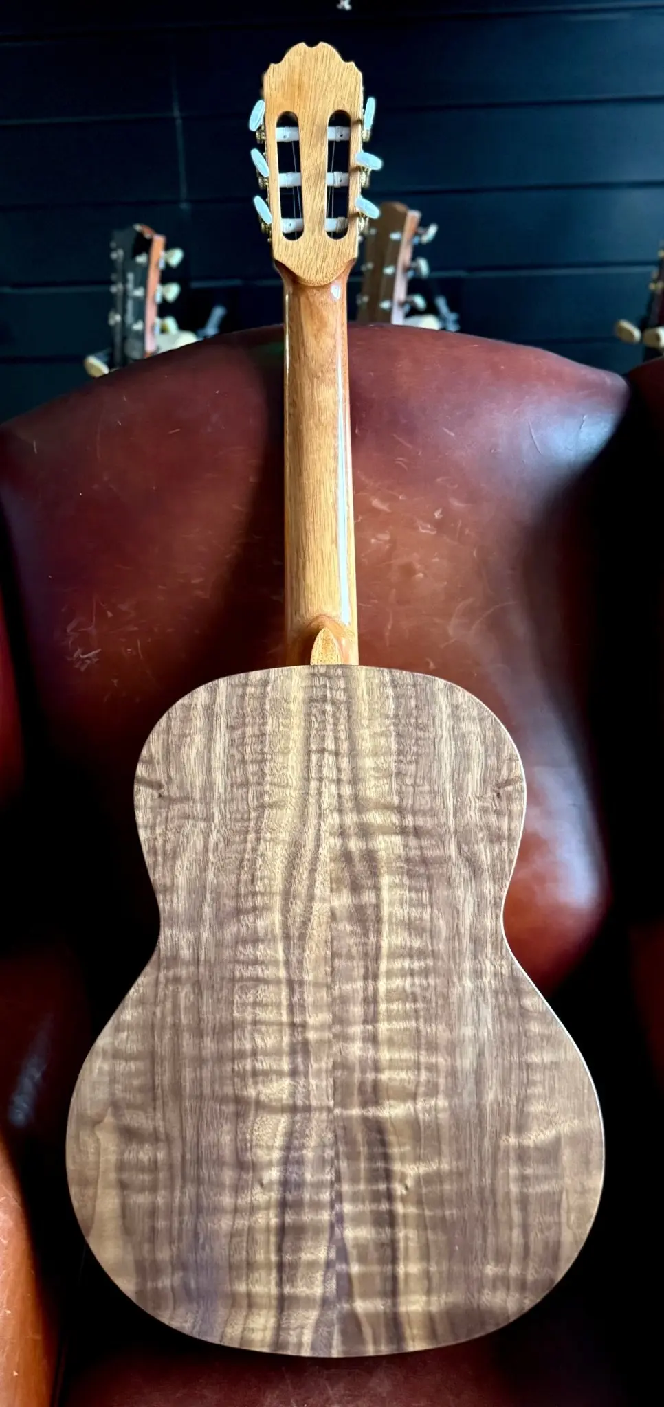 Kremona Soloist R65S-T Hand Made Nylon Strung Guitar With Solid Spruce Top & Stunning Walnut Back & Sides - Image 13