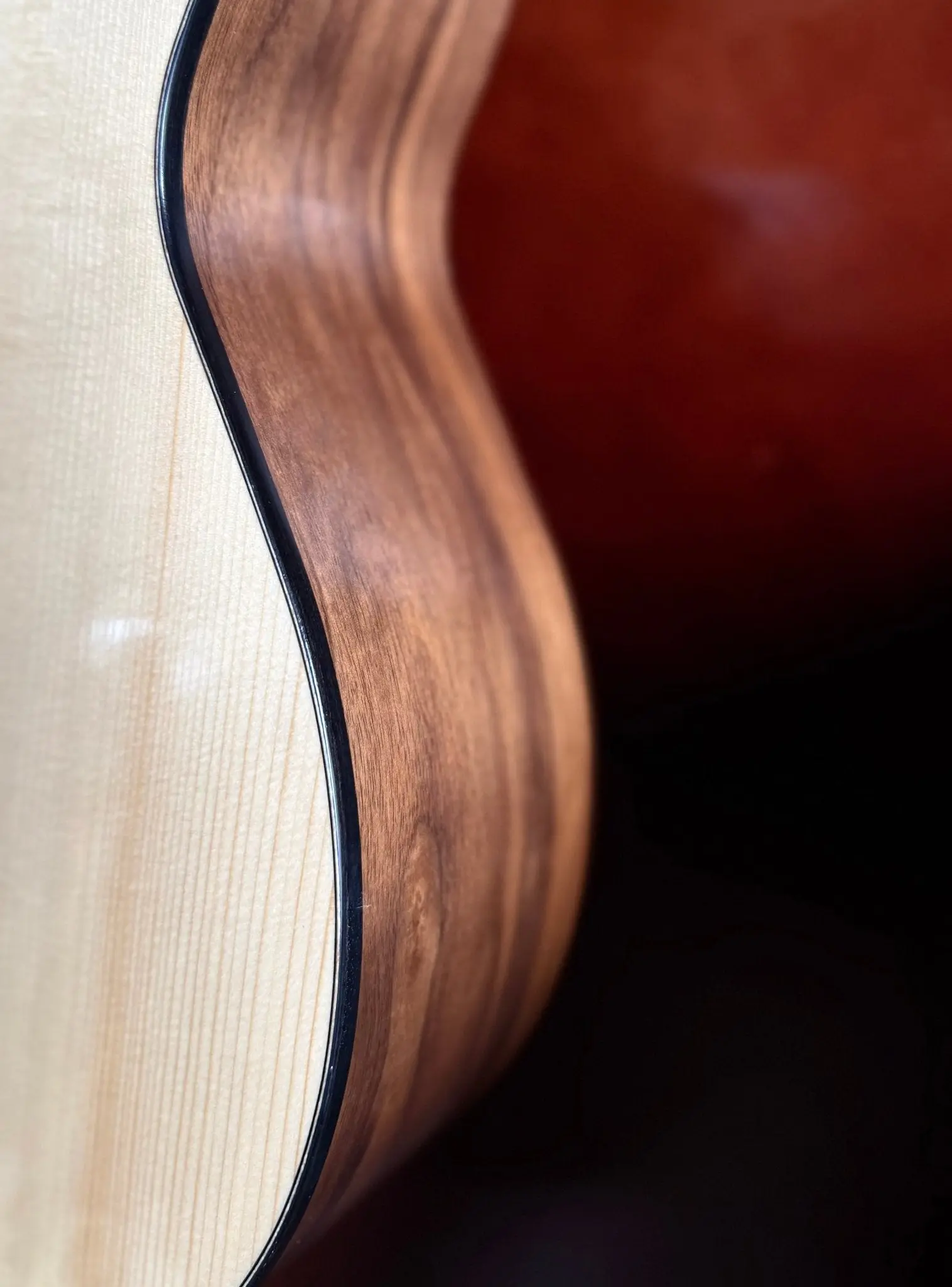 Kremona Soloist R65S-T Hand Made Nylon Strung Guitar With Solid Spruce Top & Stunning Walnut Back & Sides - Image 7