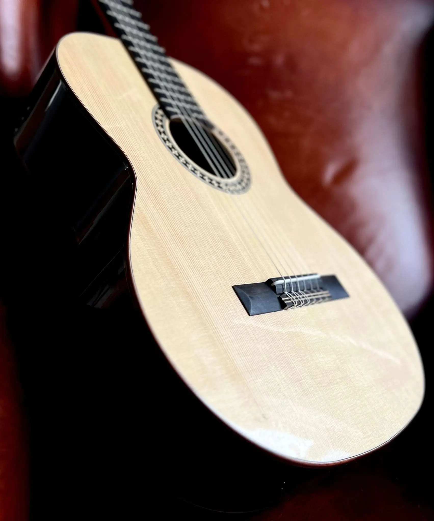 Kremona ROMIDA RD S All Solid Classic Guitar, Solid Spruce, Solid Indian Rosewood - Image 24