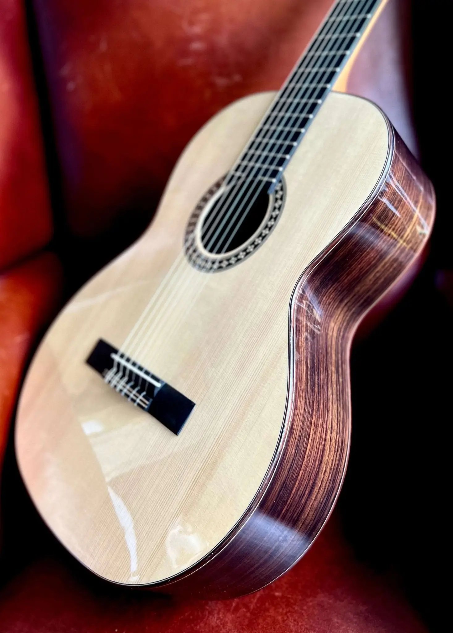Kremona ROMIDA RD S All Solid Classic Guitar, Solid Spruce, Solid Indian Rosewood - Image 7