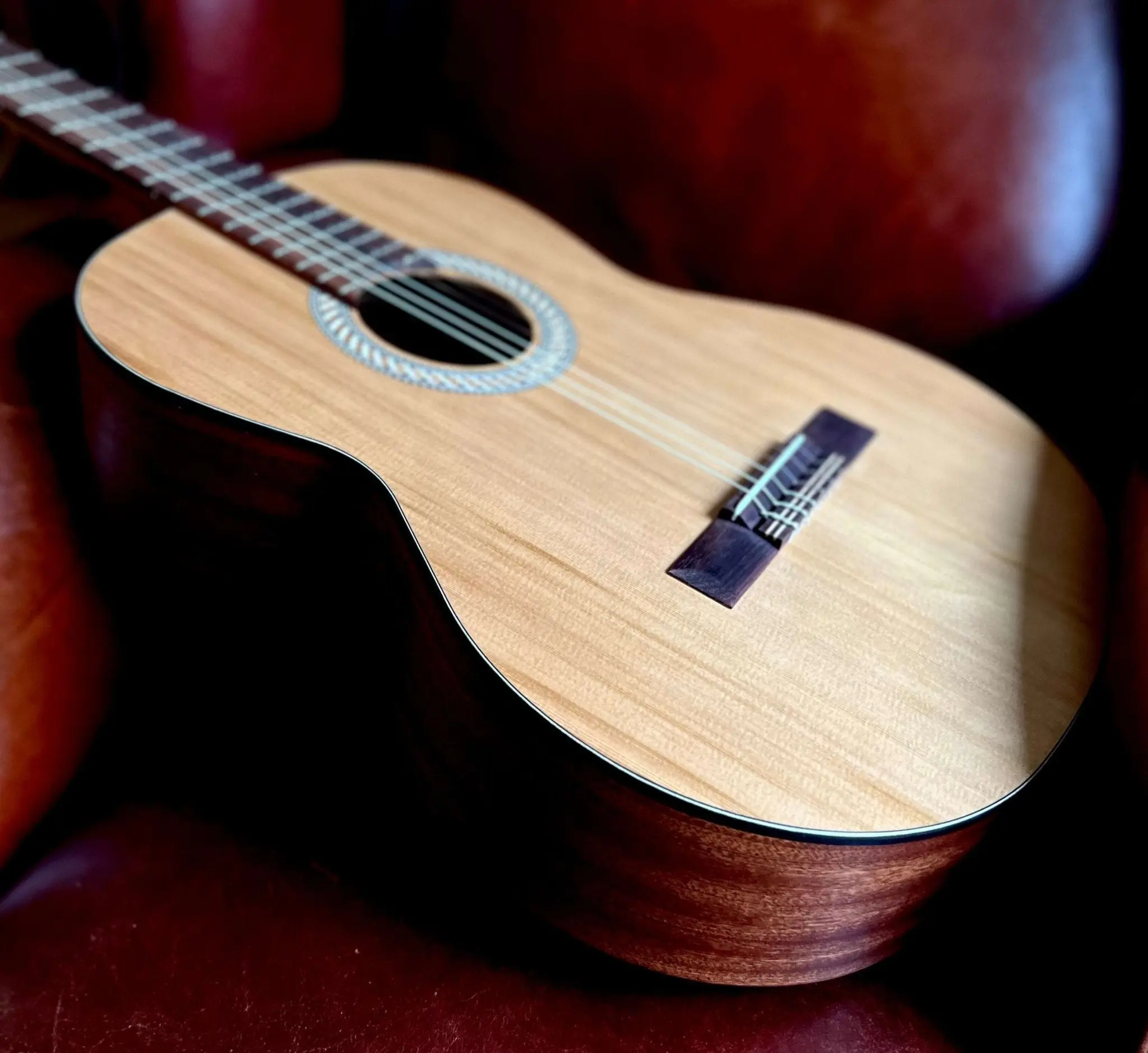 Kremona Soloist S65C-OP Open Pore, Solid Red Cedar, Sapelli Veneer - Image 15